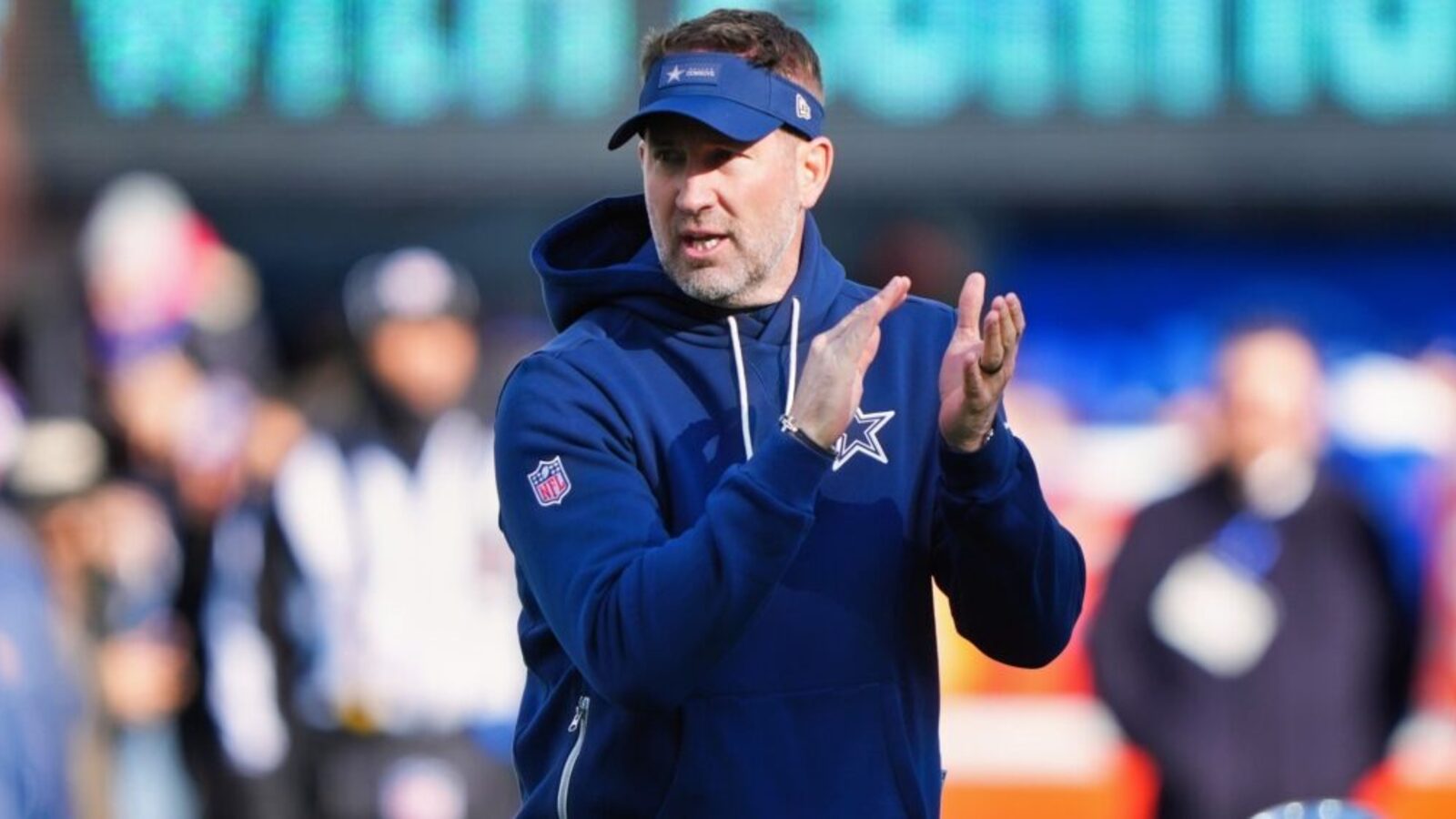 https://www.yardbarker.com/media/7/1/7147698bd52f8947c1396d9e53168c29b2e804bc/thumb_16x9/brian-schottenheimer-1024x563.jpg