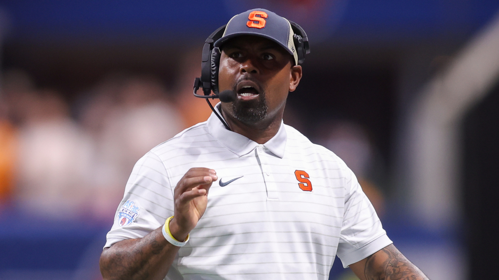 https://www.yardbarker.com/media/7/1/71734589545b532c0a7b65bb497e7a00cfd62669/thumb_16x9/syracuse-hc-fran-brown-punishes-team-win-over.jpg?v=2