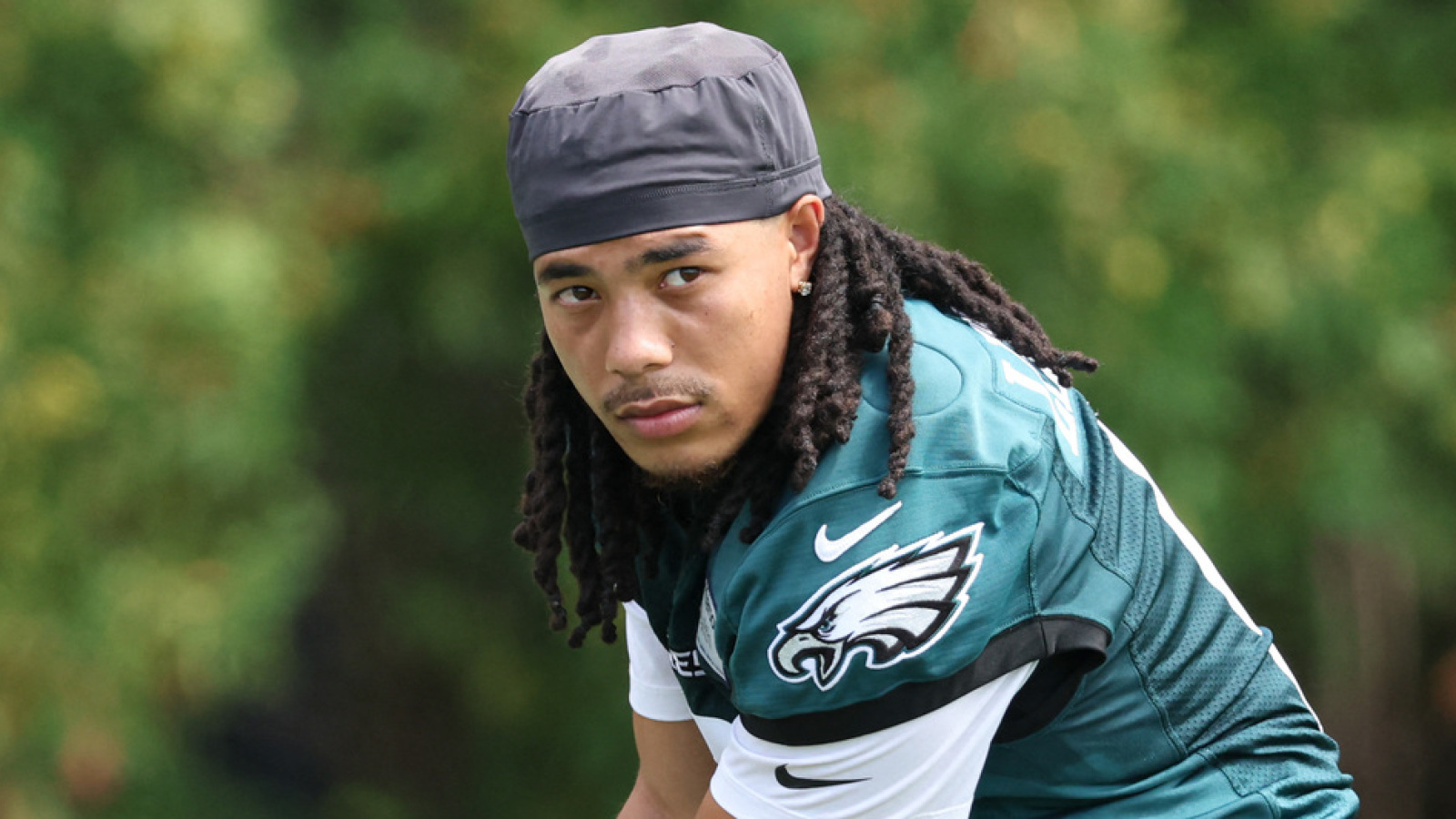 https://www.yardbarker.com/media/7/1/718effc06297ae7a96a1039dc0c97da123887ce9/thumb_16x9/eagles-rookies-concerning-offseason-takes-another.jpg?v=1