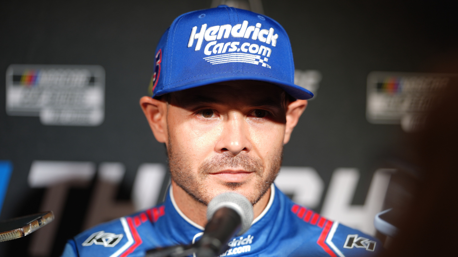https://www.yardbarker.com/media/7/1/7199a142ca9bce53153200ec5e40ddedfd9f79d5/thumb_16x9/kyle-larson-5-hendrick-motorsports-team-on.jpg?v=1