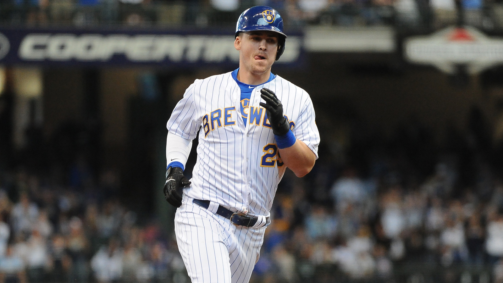 https://www.yardbarker.com/media/7/1/71d89712a94ad3171ba68e850d4b26f760af2594/thumb_16x9/sep-8-2019-milwaukee-wi-usa-milwaukee-brewers.jpg