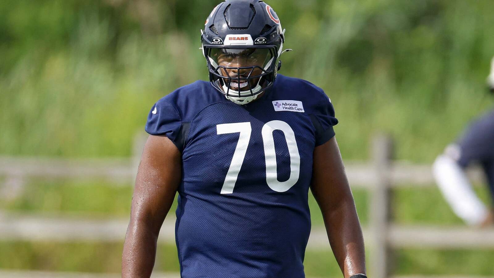 Bears' Left Tackle Battle Faces Uncertainty After Braxton Jones' Injury