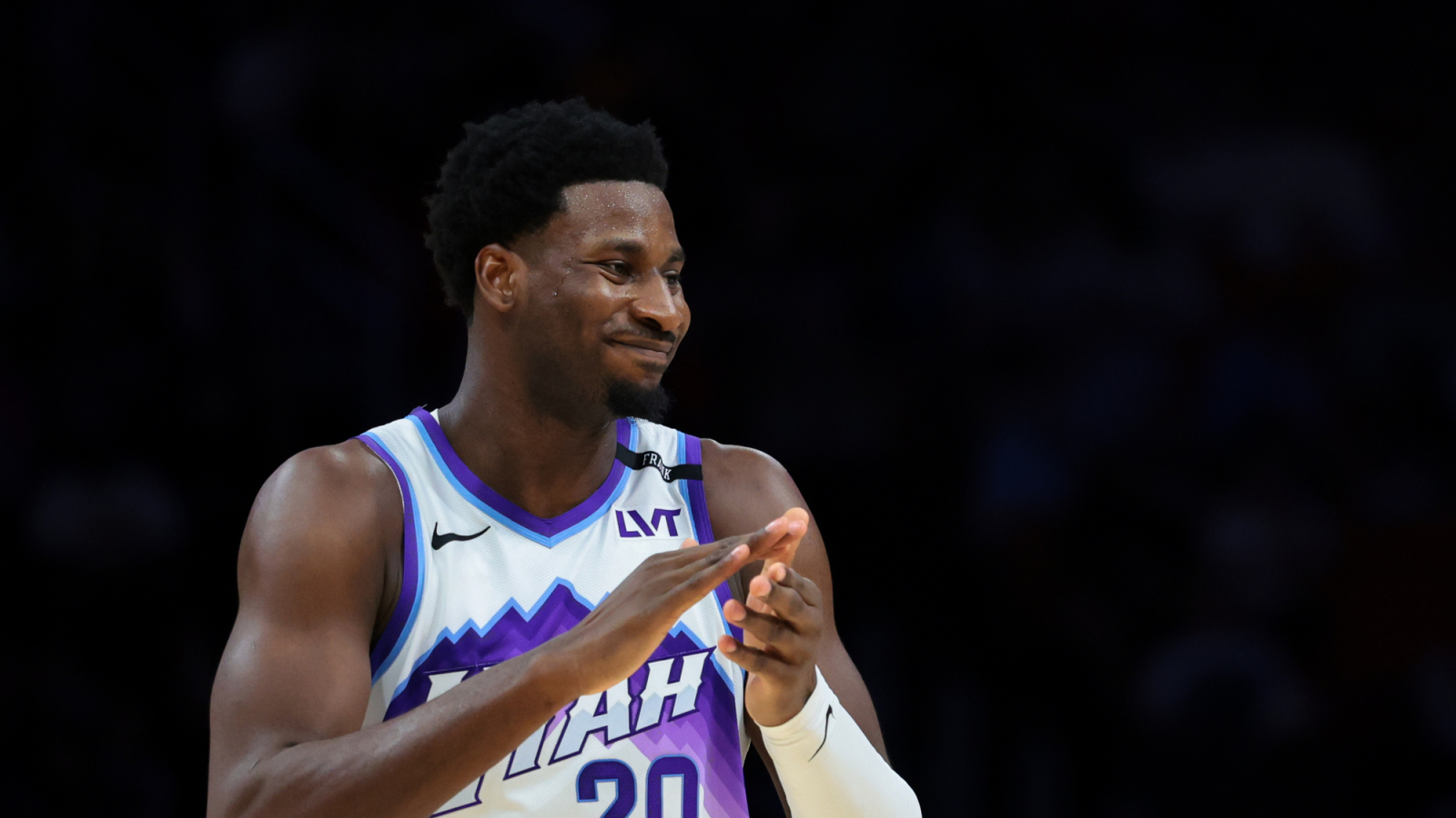 https://www.yardbarker.com/media/7/2/728153f6b9bb0876477db18a13a4a3300cd4c1ea/thumb_16x9/feb-9-2026-miami-florida-usa-utah-jazz-forward.jpg?v=1