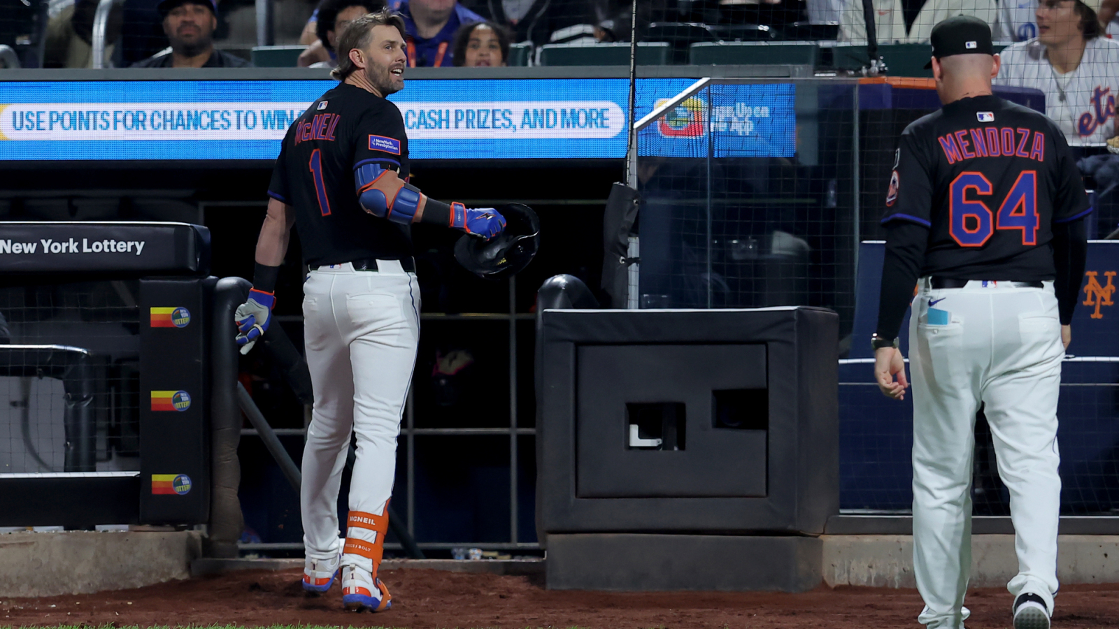 https://www.yardbarker.com/media/7/2/72b394967e69a64f7bad08082ad55562831c3818/thumb_16x9/mets-star-ejected-profane-outburst-directed.jpg?v=1