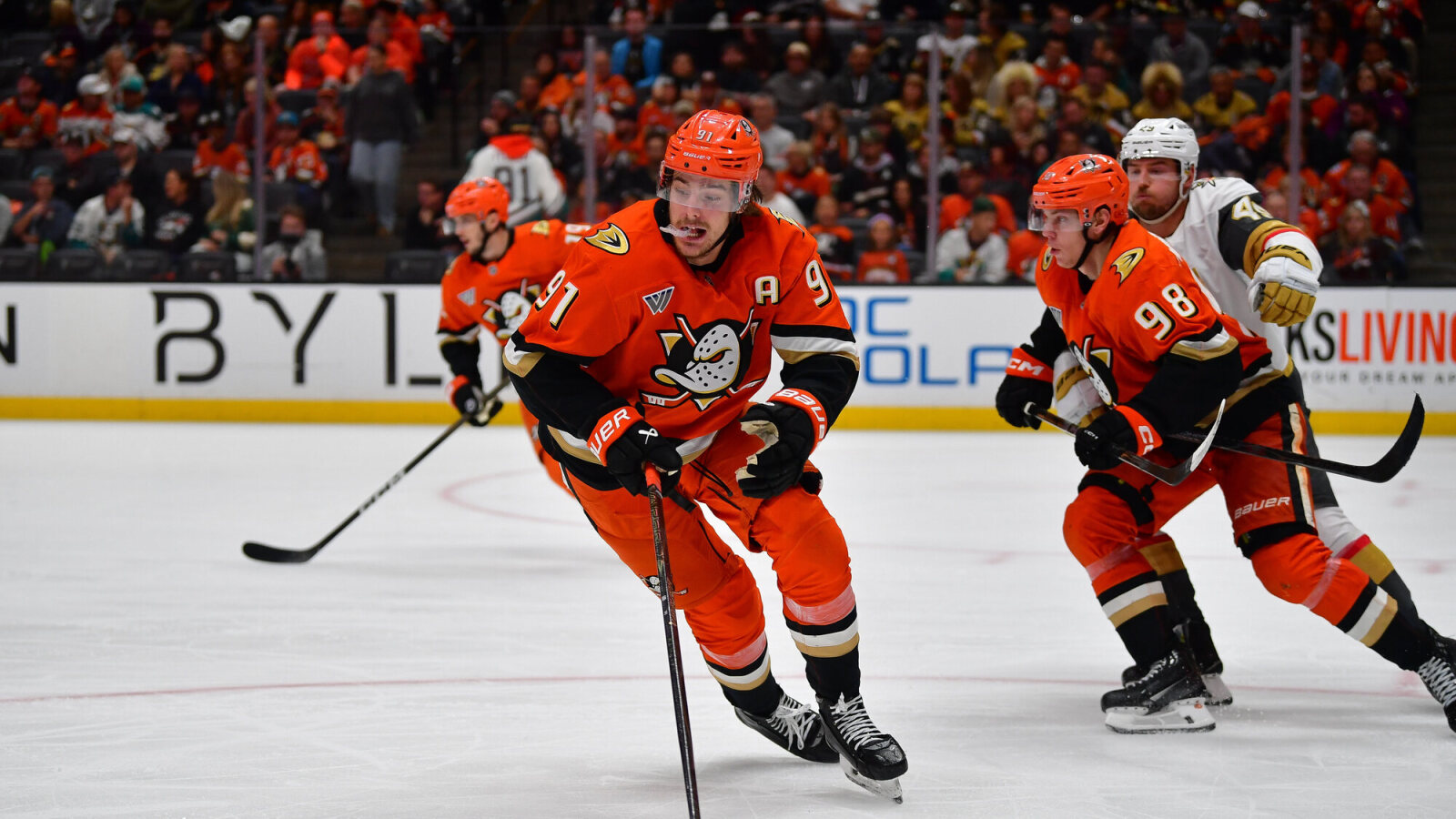 Analyst: Ducks Sent Captaincy Message to Carlsson ‘Out of Spite’