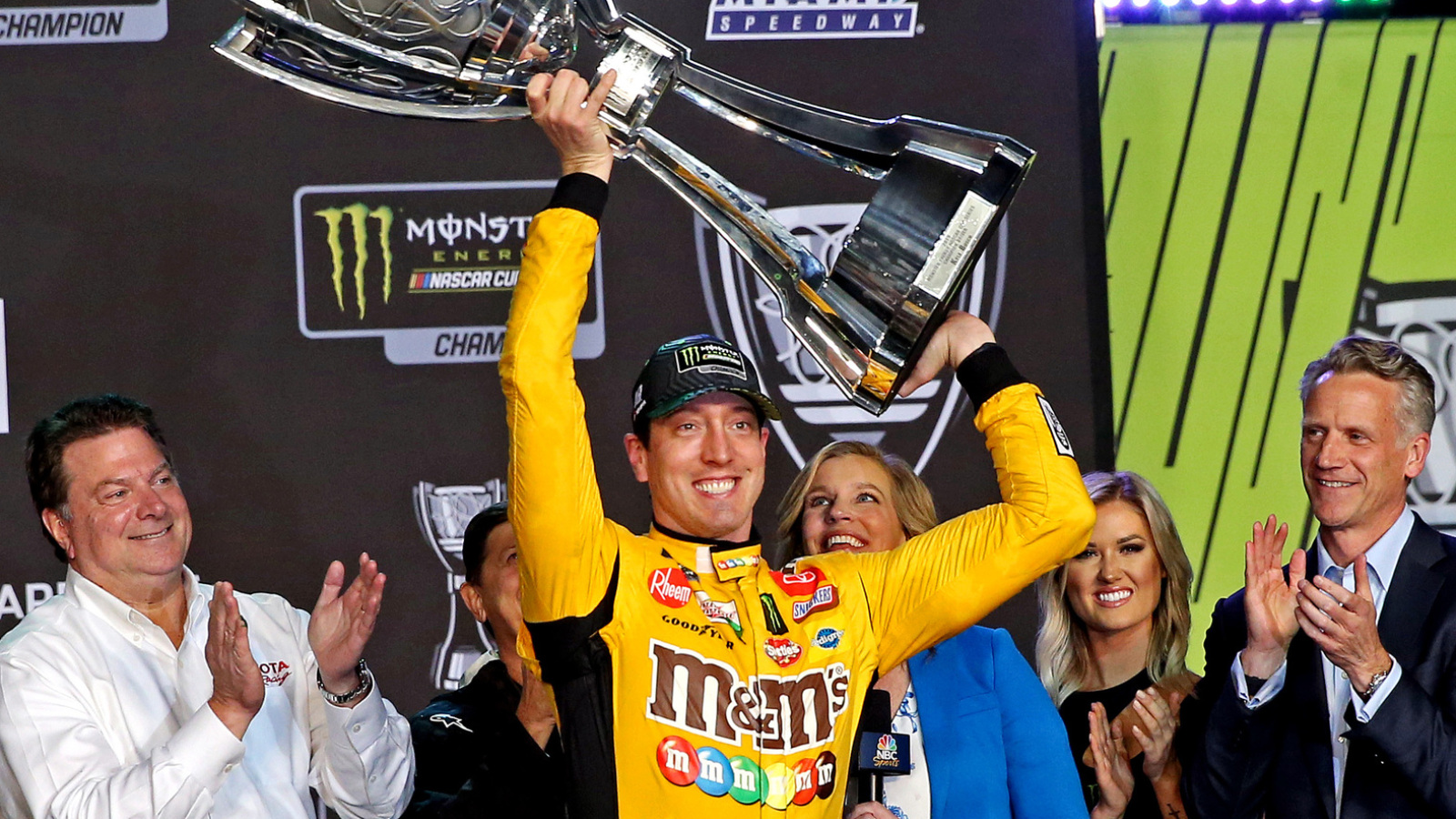 https://www.yardbarker.com/media/7/3/734617a25b27d514d8a0e234f48352a4285164fb/thumb_16x9/kyle-buschs-iconic-nascar-moments.jpg?v=1