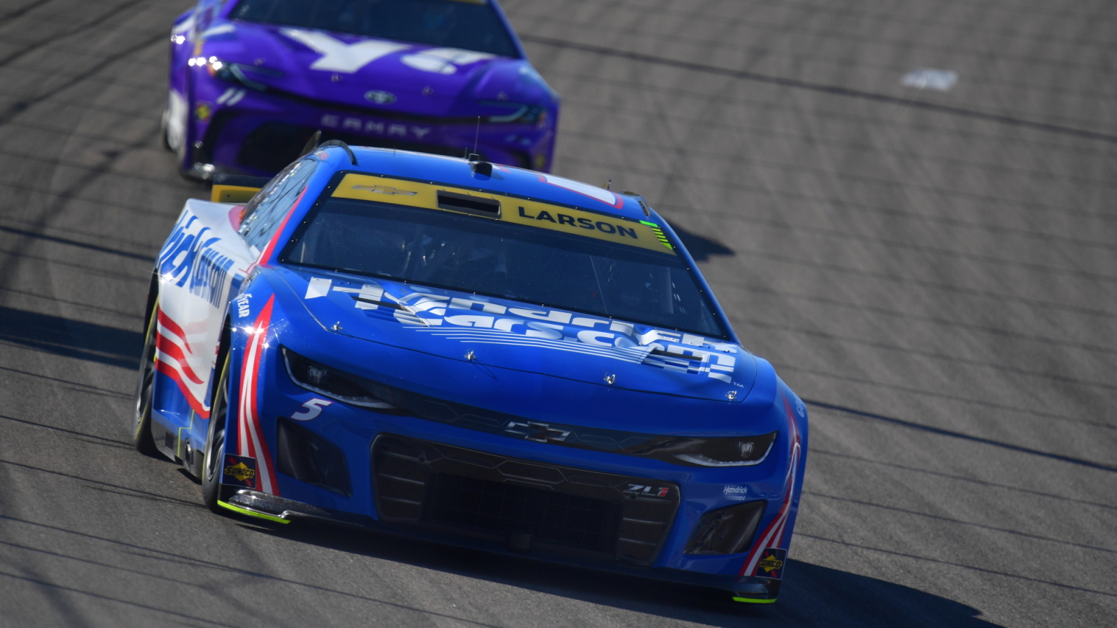 Larson, Hamlin battle back from myriad setbacks in playoff race