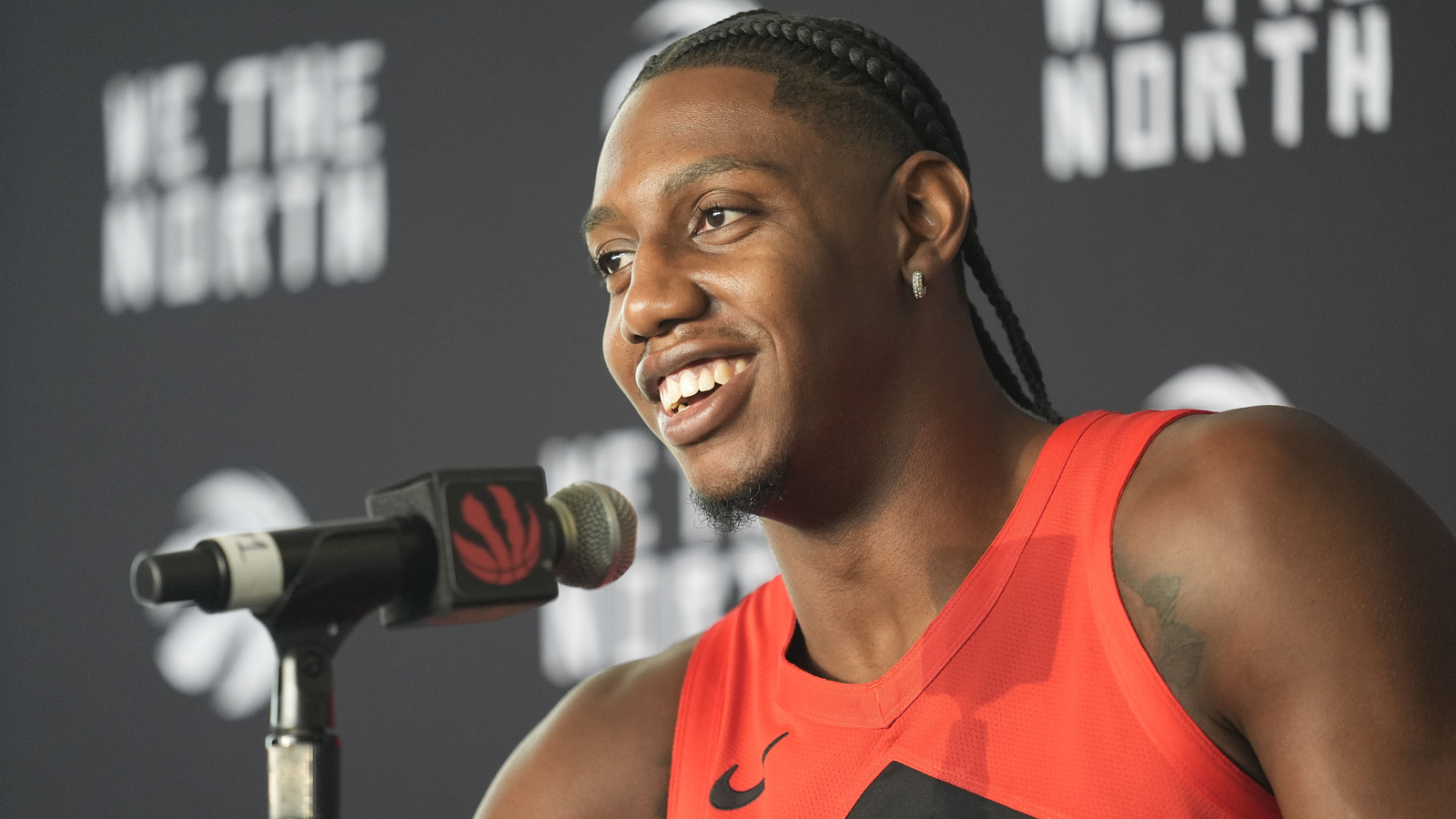 Raptors Haven’t Held Serious Talks Regarding Barrett Extension