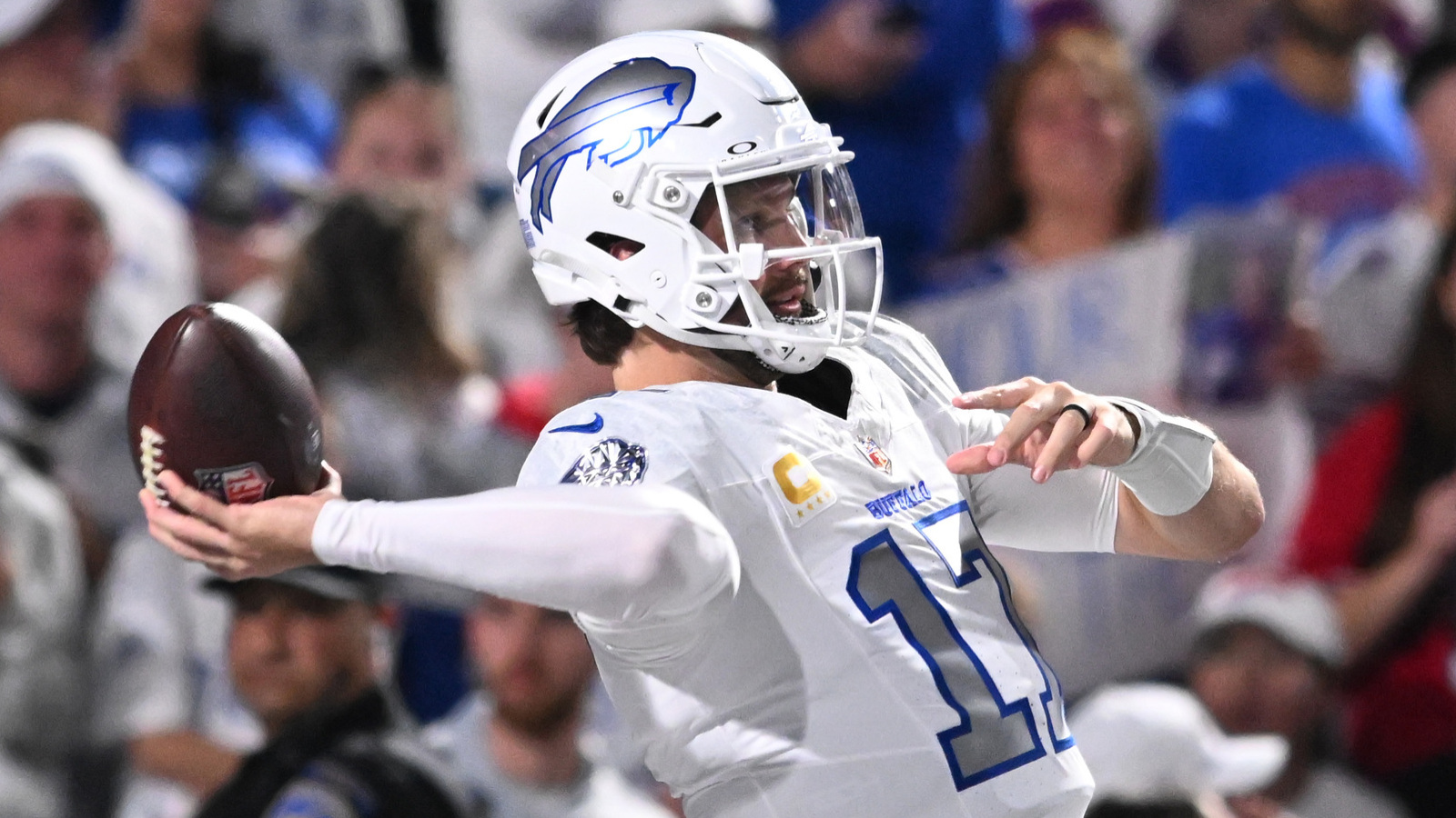 https://www.yardbarker.com/media/7/4/74263d6a37f6073a376d68fbf8404975451fb71f/thumb_16x9/nfl-250-passing-yard-game-leaders-quiz.jpg?v=1