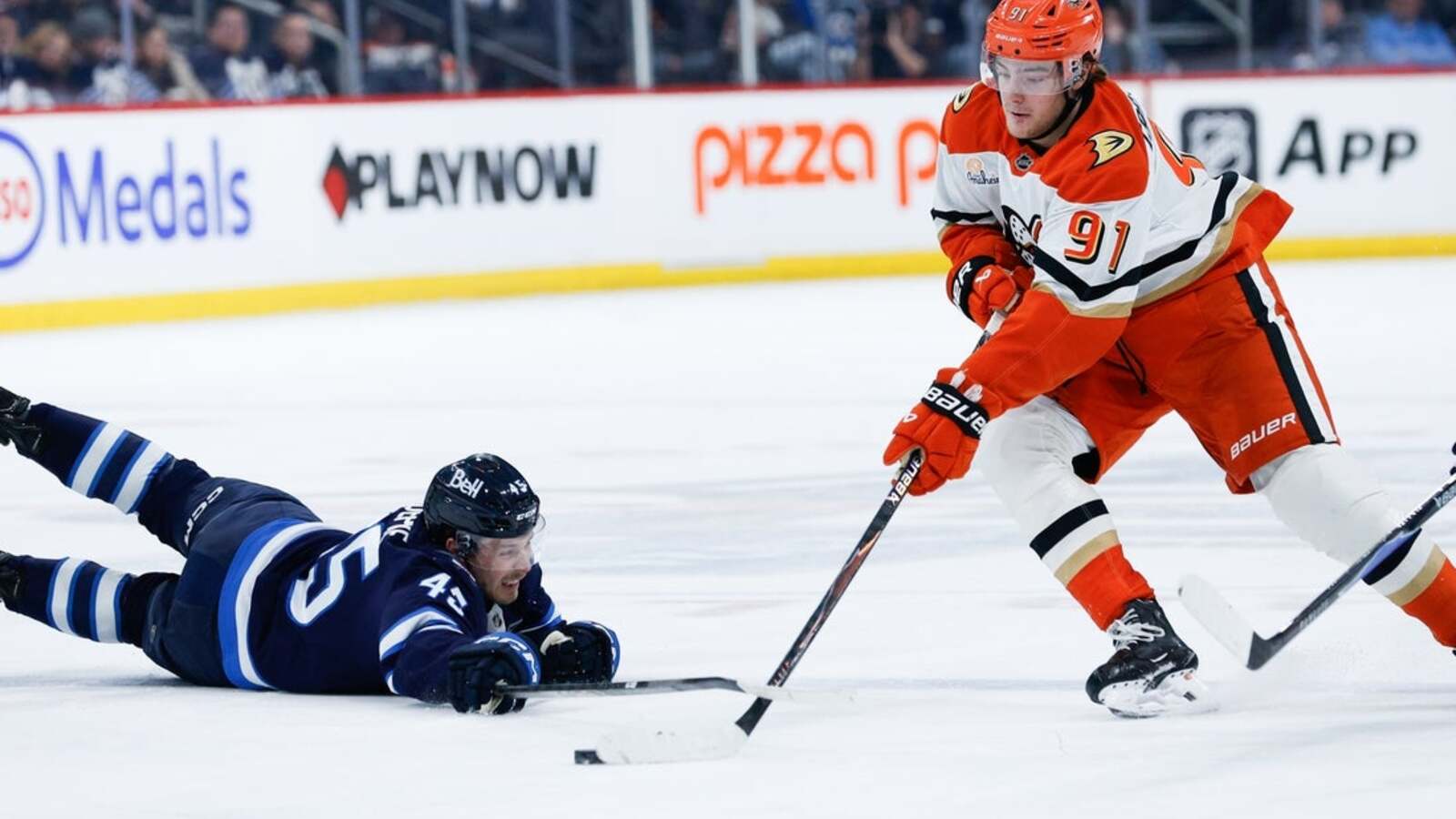Ducks bounce back, snap Jets’ winning streak
