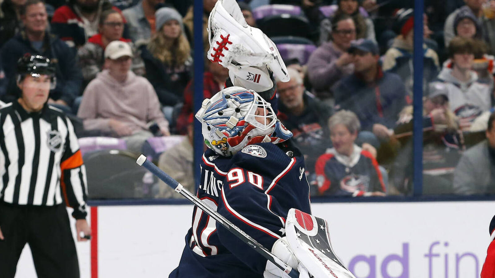 Blue Jackets' Merzlikins, Bean leave game against Flyers - Vimarsana News