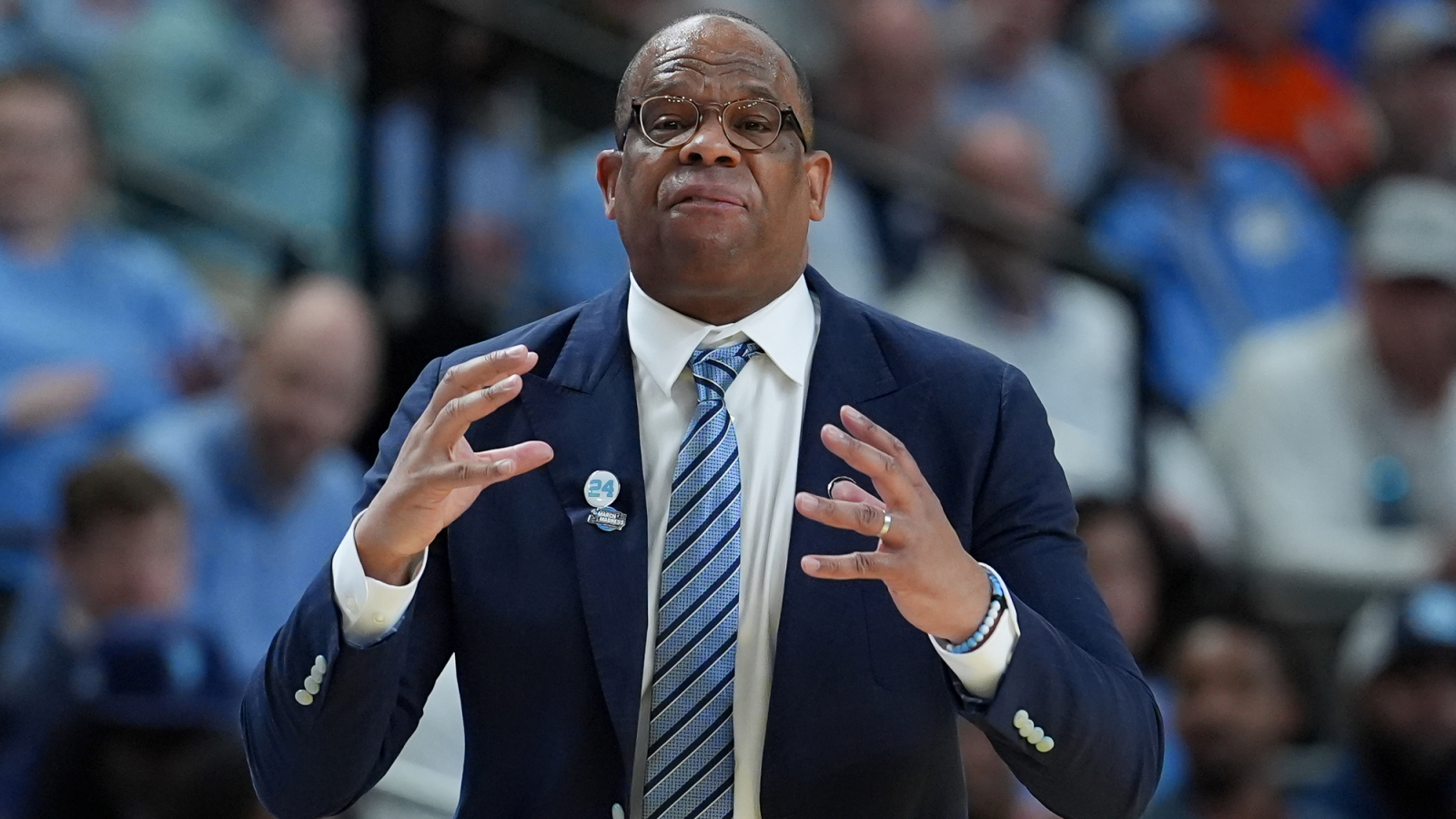 NCAA men's basketball winners and losers: UNC's Hubert Davis has to be on hot seat 