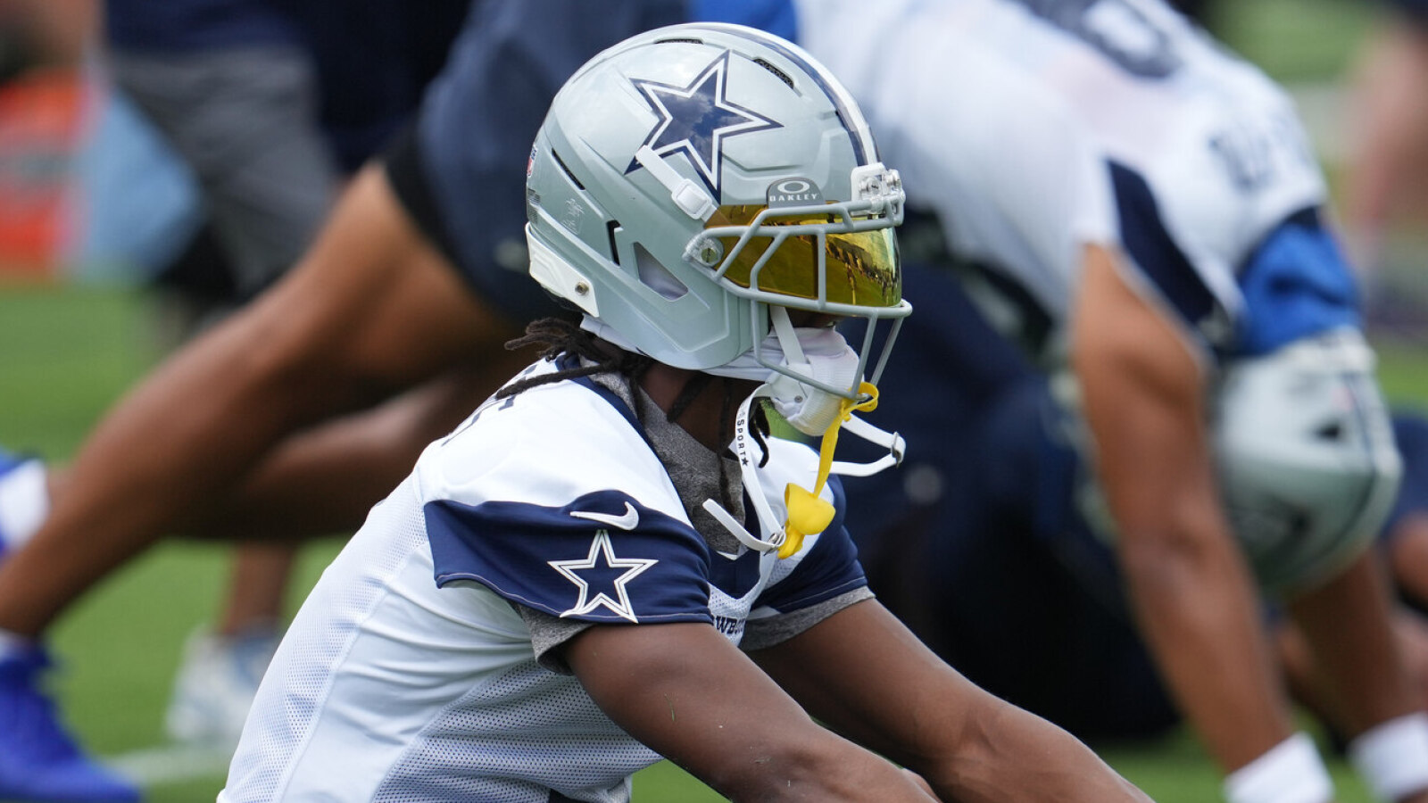 https://www.yardbarker.com/media/7/4/7482a5190a5eeeb59b71590f10efb2dd49721a35/thumb_16x9/agent-confirms-pickens-plans-season-cowboys.jpg?v=1