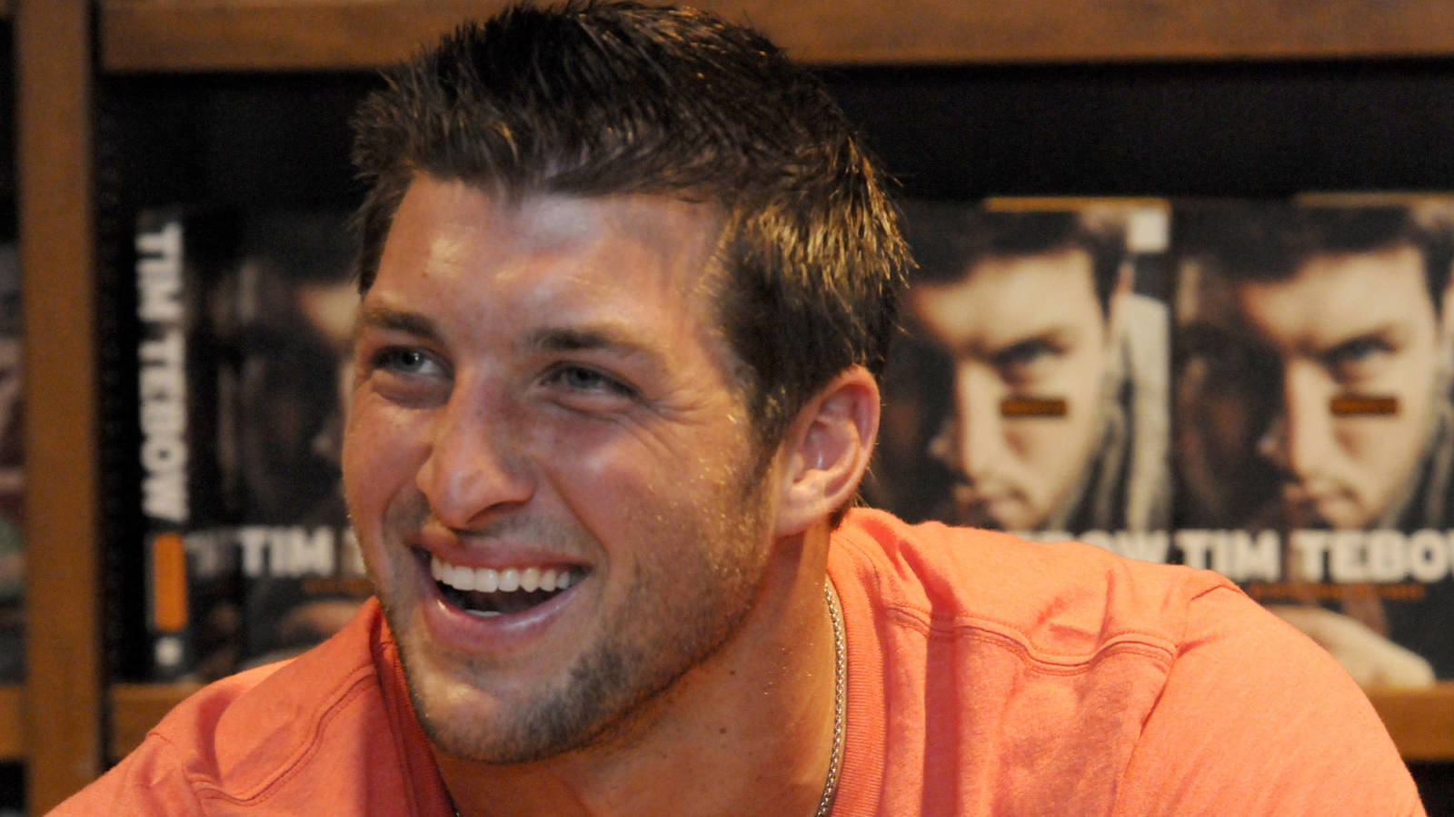NFL world reacts to news of Tim Tebow's return Yardbarker