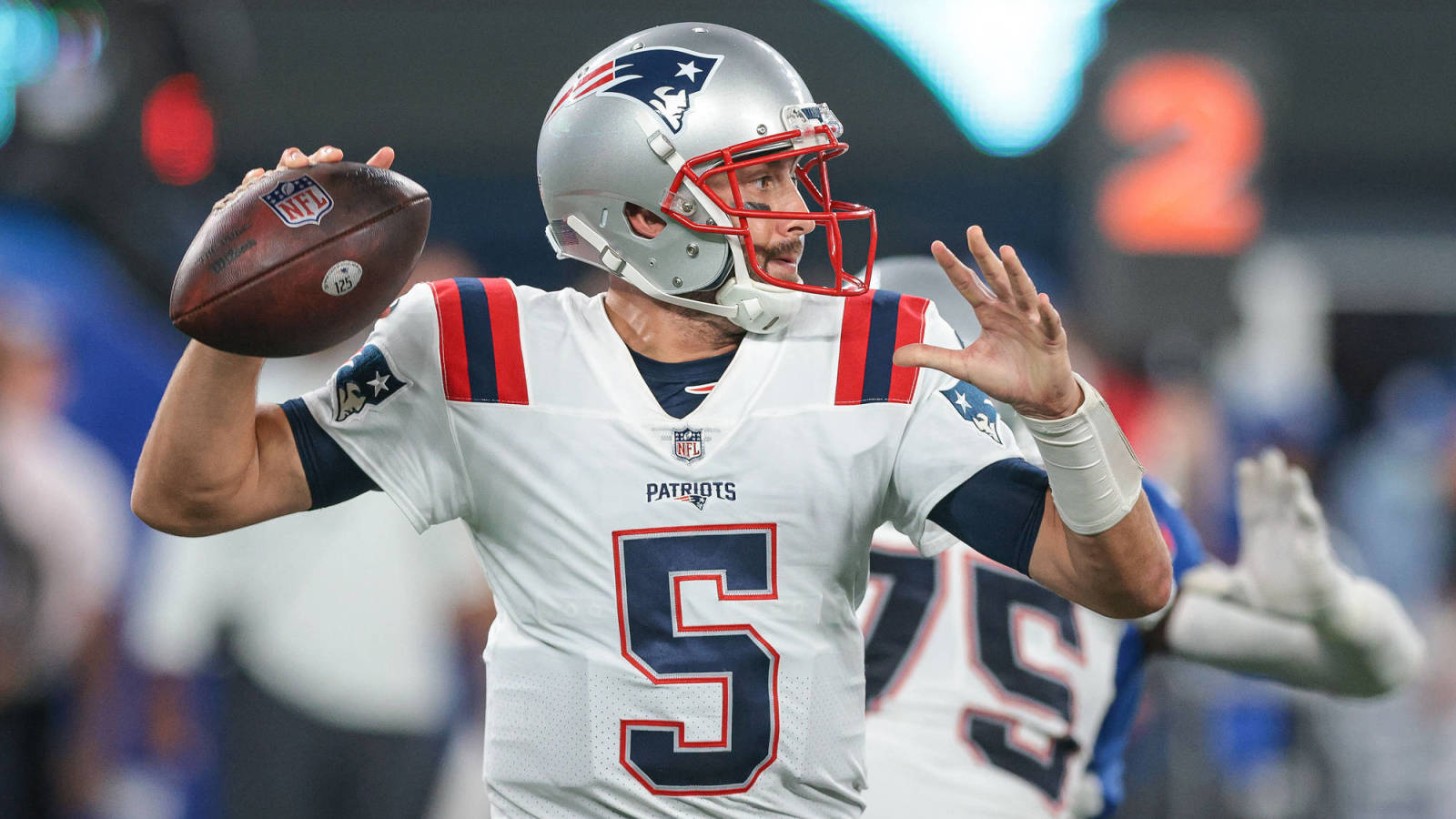 Patriots re sign veteran Brian Hoyer after waiving QB Yardbarker
