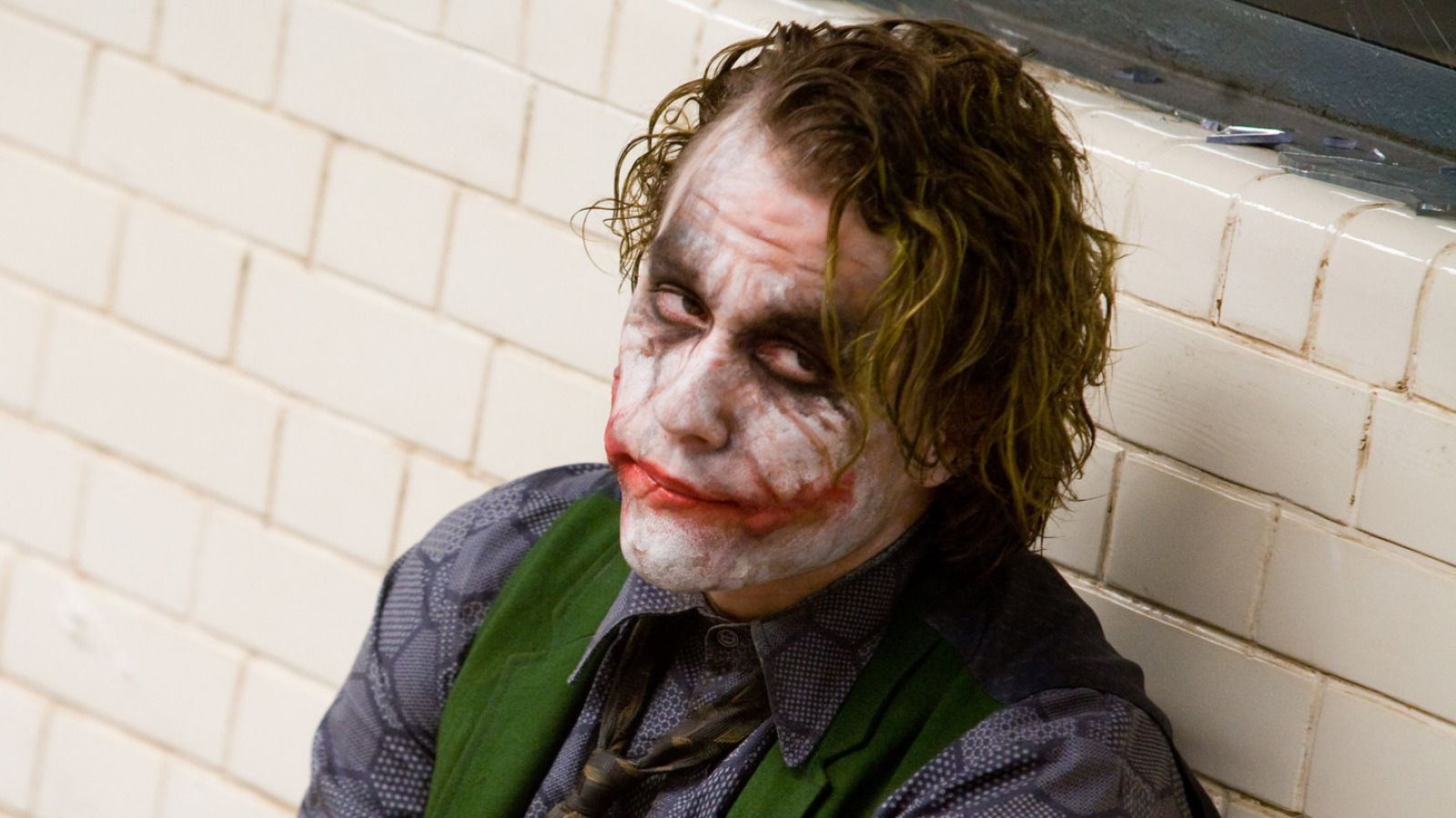https://www.yardbarker.com/media/7/4/74deaf0c4c6b2bdc79b6885441dd4a0138f363da/thumb_16x9/20-actors-proved-people-wrong-casting-criticism.jpg?v=1