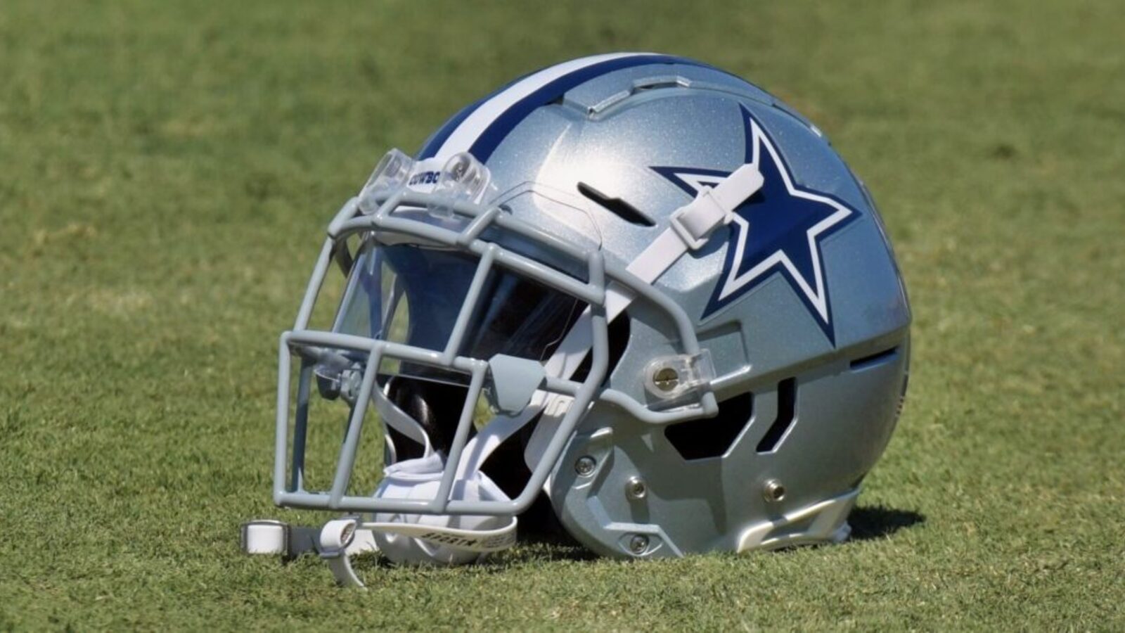 Dallas Cowboys Sign Their ‘Secret Superstar' Wide Receiver Just Days Before Week 1 vs. Giants