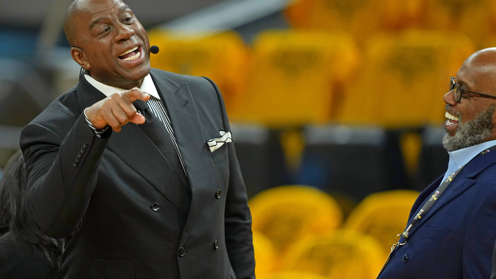 Michael Jordan vs. Magic Johnson: The Epic One-On-One Matchup That Never Happened In 1990 - Vimarsana News