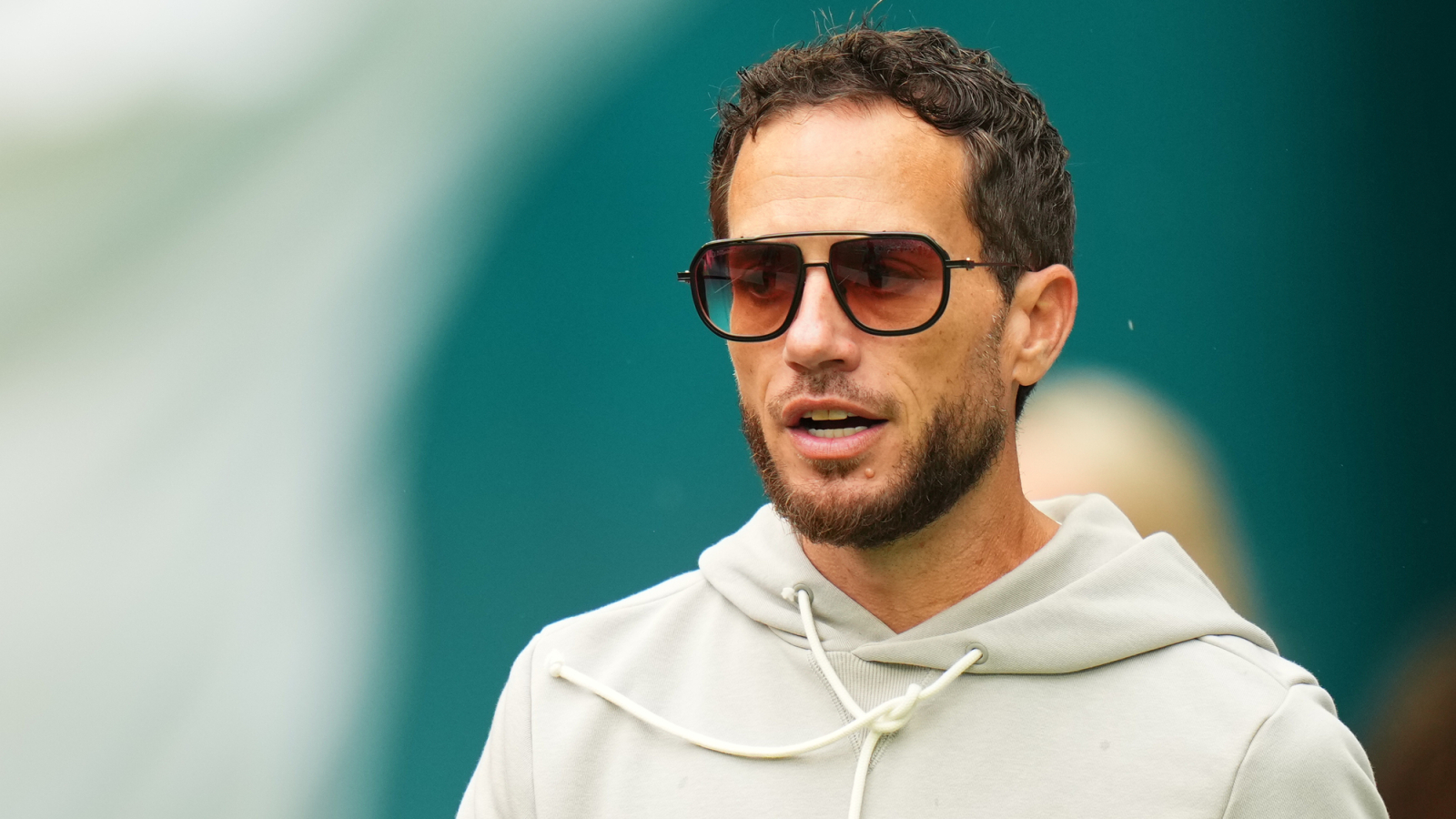 Chargers make it official with Mike McDaniel