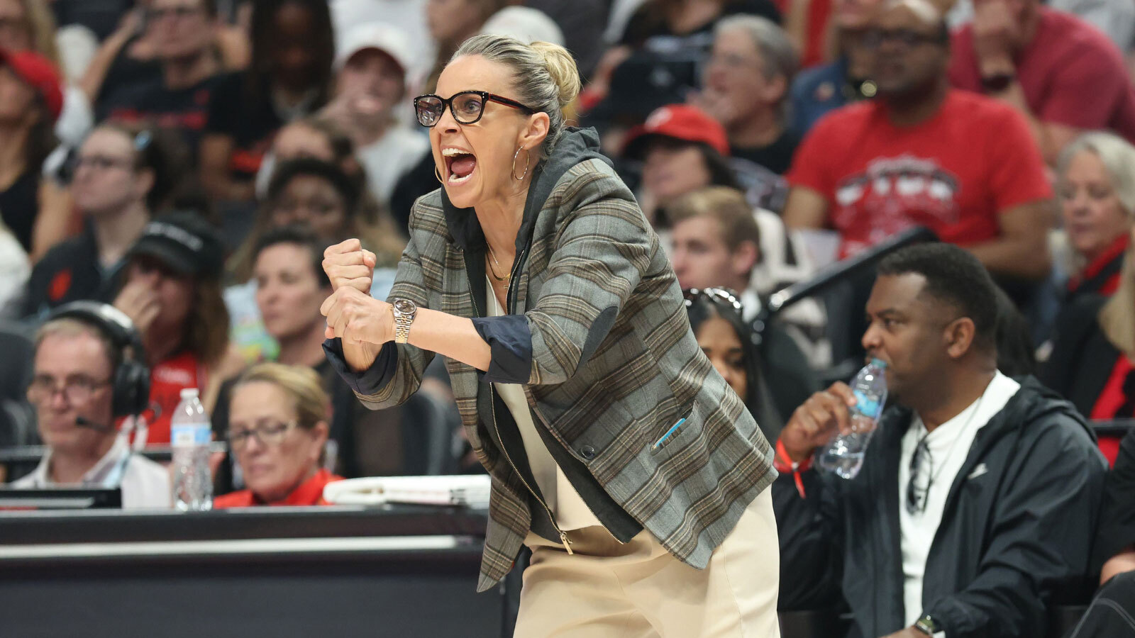 Becky Hammon makes ‘crazy' confession after Aces end Lynx's 8-game winning streak
