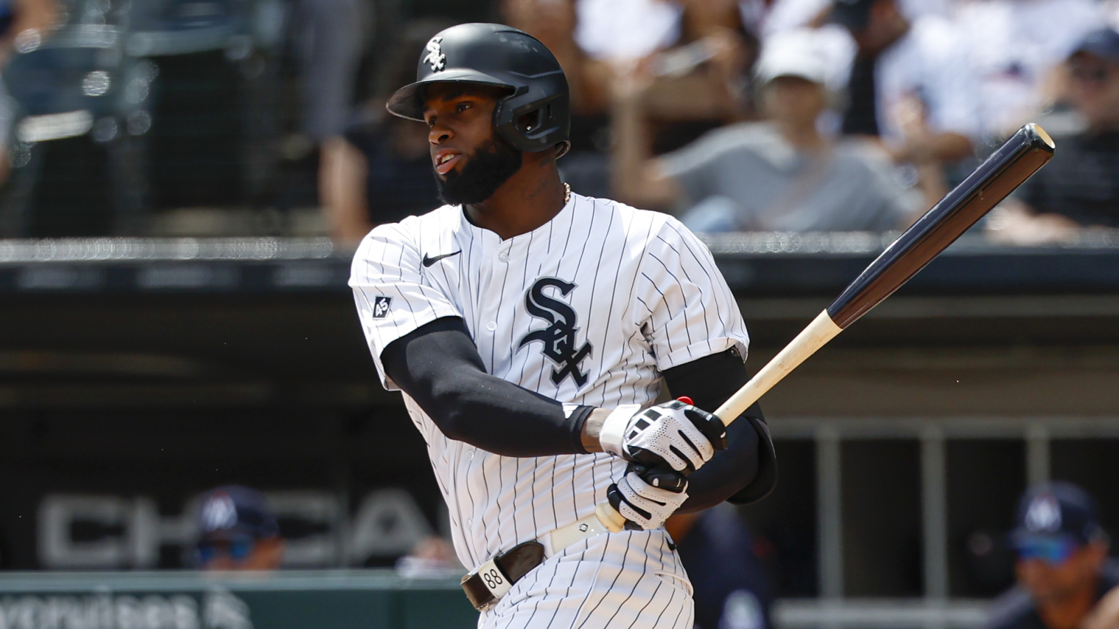https://www.yardbarker.com/media/7/5/758c56b7a25e87935b1f18570fefe54f7e4a7d0a/thumb_16x9/three-offseason-focal-points-white-sox.jpg?v=1