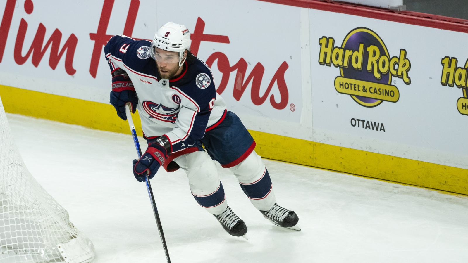 https://www.yardbarker.com/media/7/5/75f79cd2a1d2c1a672efd4c0ccfcc5ea53bc7c57/thumb_16x9/apr-6-2025-ottawa-ontario-columbus-blue-jackets.jpg?v=1