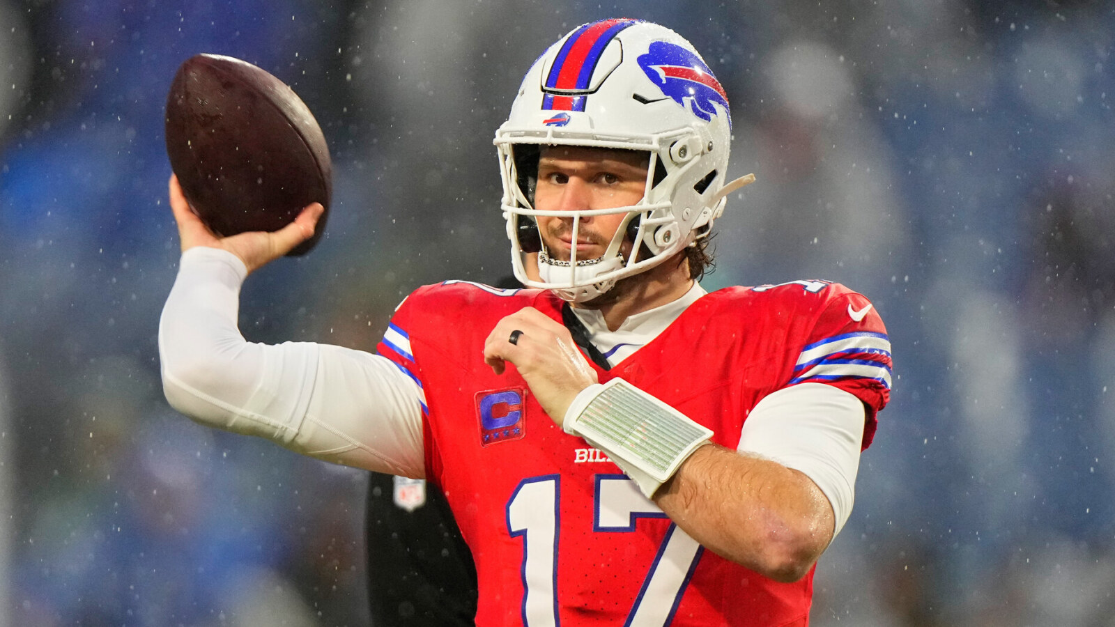https://www.yardbarker.com/media/7/6/764f699af652217dec4a0e396877f1b4b29eb739/thumb_16x9/bills-losing-afc-east-puts-damper-on-josh-allen.jpg?v=1
