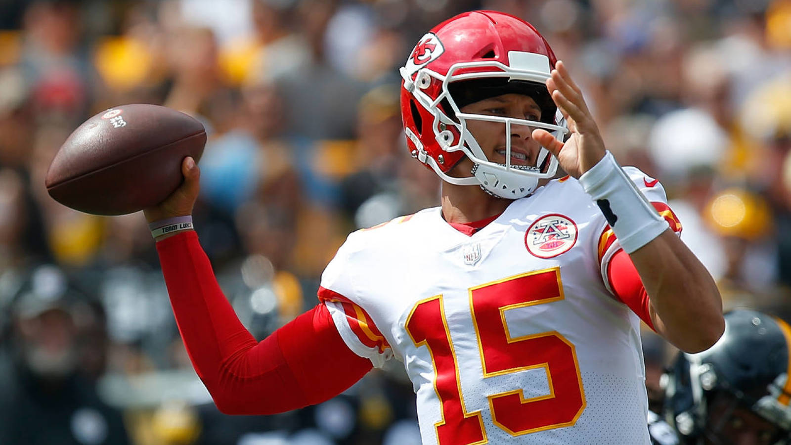 Flipboard: Joe Montana: yardbarker.com: NFL : Patrick Mahomes sets record with 10 ...1600 x 900