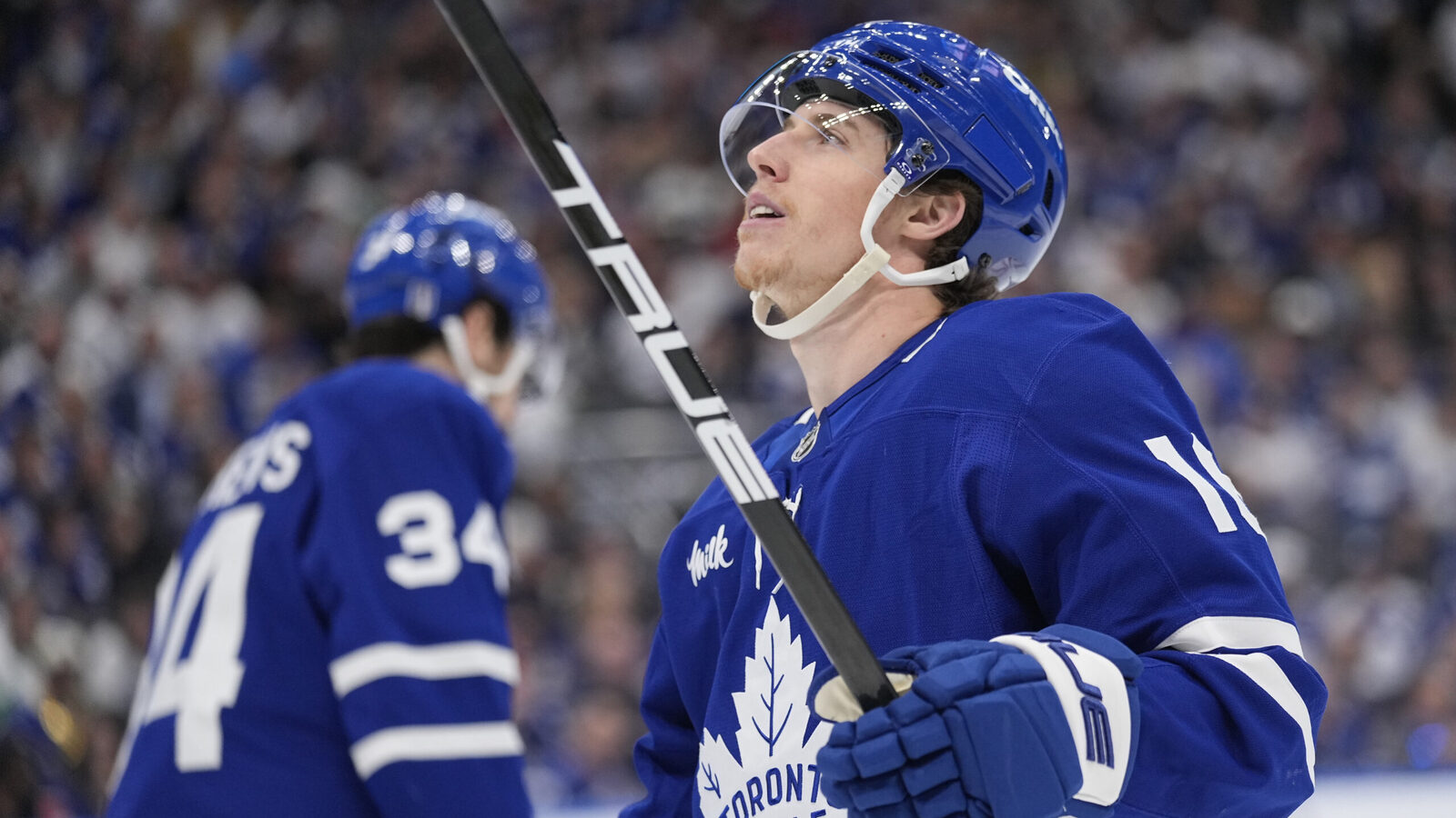 https://www.yardbarker.com/media/7/6/76859accbb51fd9e39e39af3f38a88bf77755725/thumb_16x9/Mitch-Marner-Maple-Leafs-4-scaled.jpg