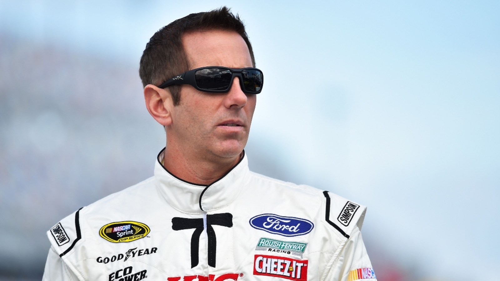 https://www.yardbarker.com/media/7/6/76f5f57b873988ee5251a5fae66edc2e47da8b39/thumb_16x9/greg-biffle-plane-crash-bubba-wallace-remembers-nascar-driver-after-tragic-death.jpg