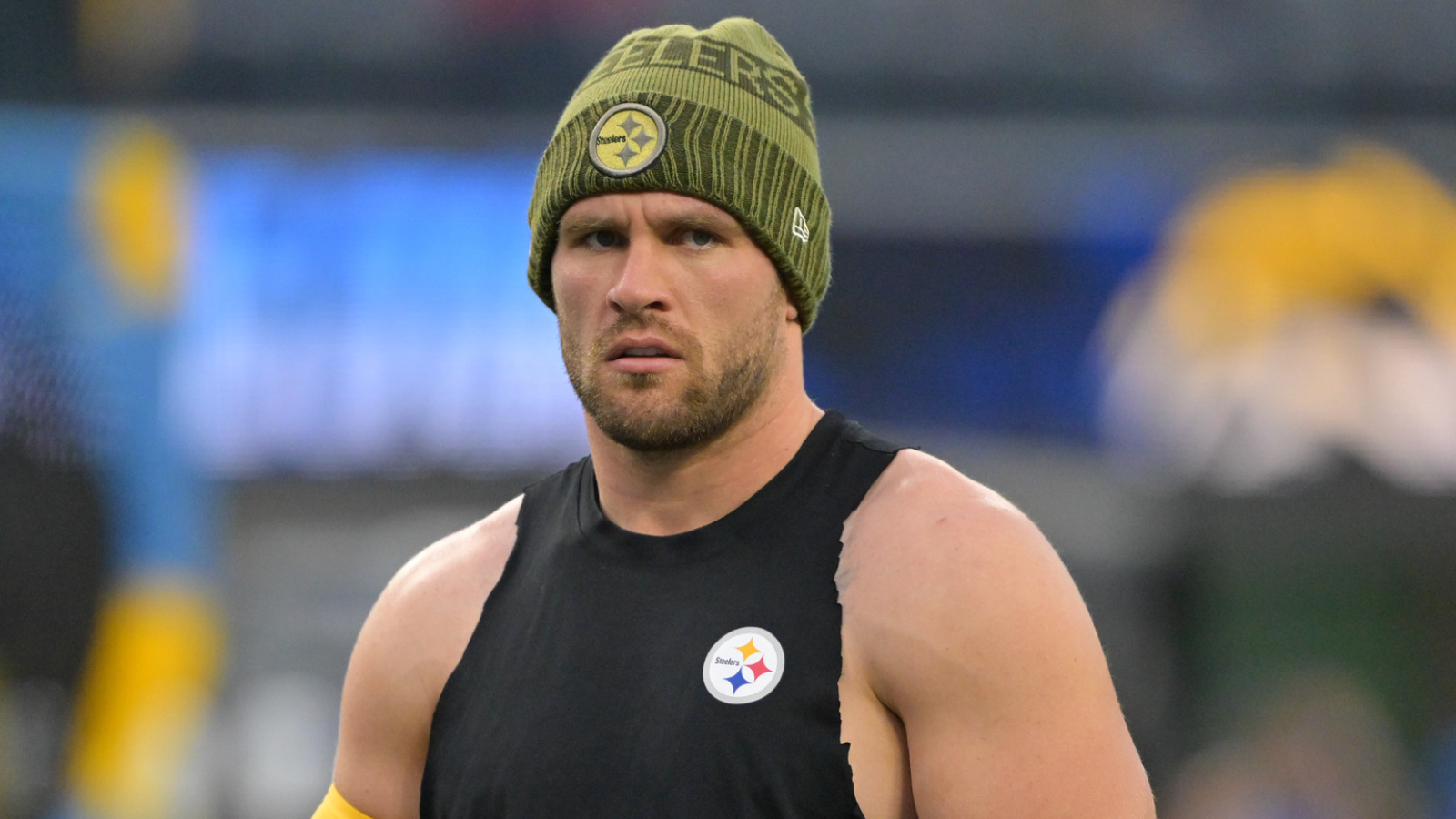 https://www.yardbarker.com/media/7/6/76f67fb8bd2c1e8476f3f8ab0026c9b51f12bee3/thumb_16x9/steelers-olb-tj-watt-hospitalized-lung-injury.jpg?v=1