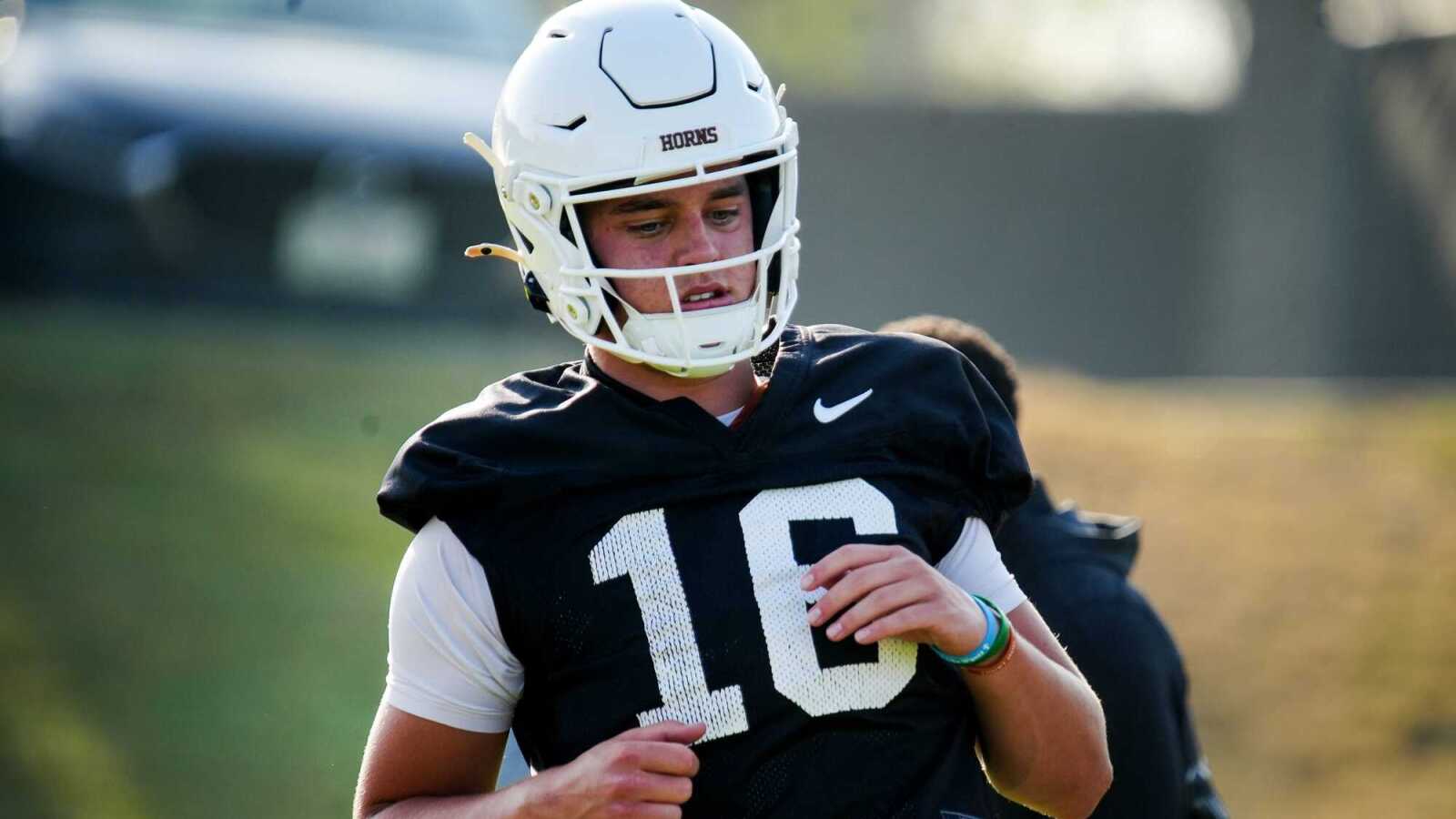 Arch Manning names the two NFL QBs whose film he studies Arch Manning names the two NFL QBs whose film he studies