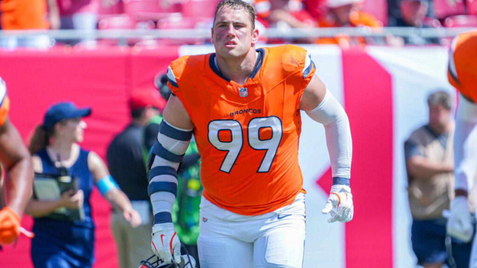 ‘Biggest Steal’ – Broncos All-Pro DE Zach Allen Hails Front Office As 2025 FA Signing Proves Good