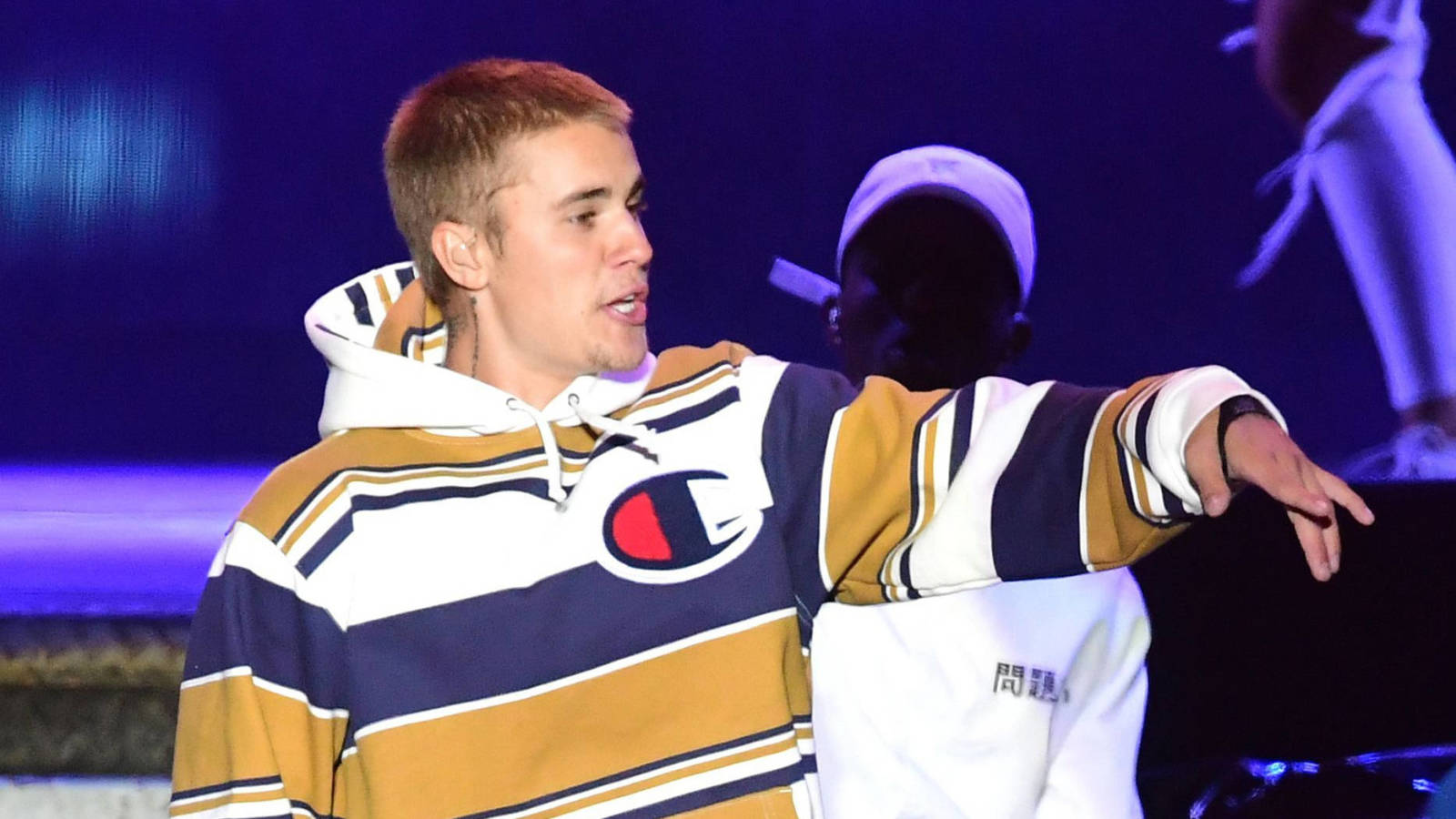 Justin Bieber S Justice Breaks Record Previously Held By Elvis Yardbarker