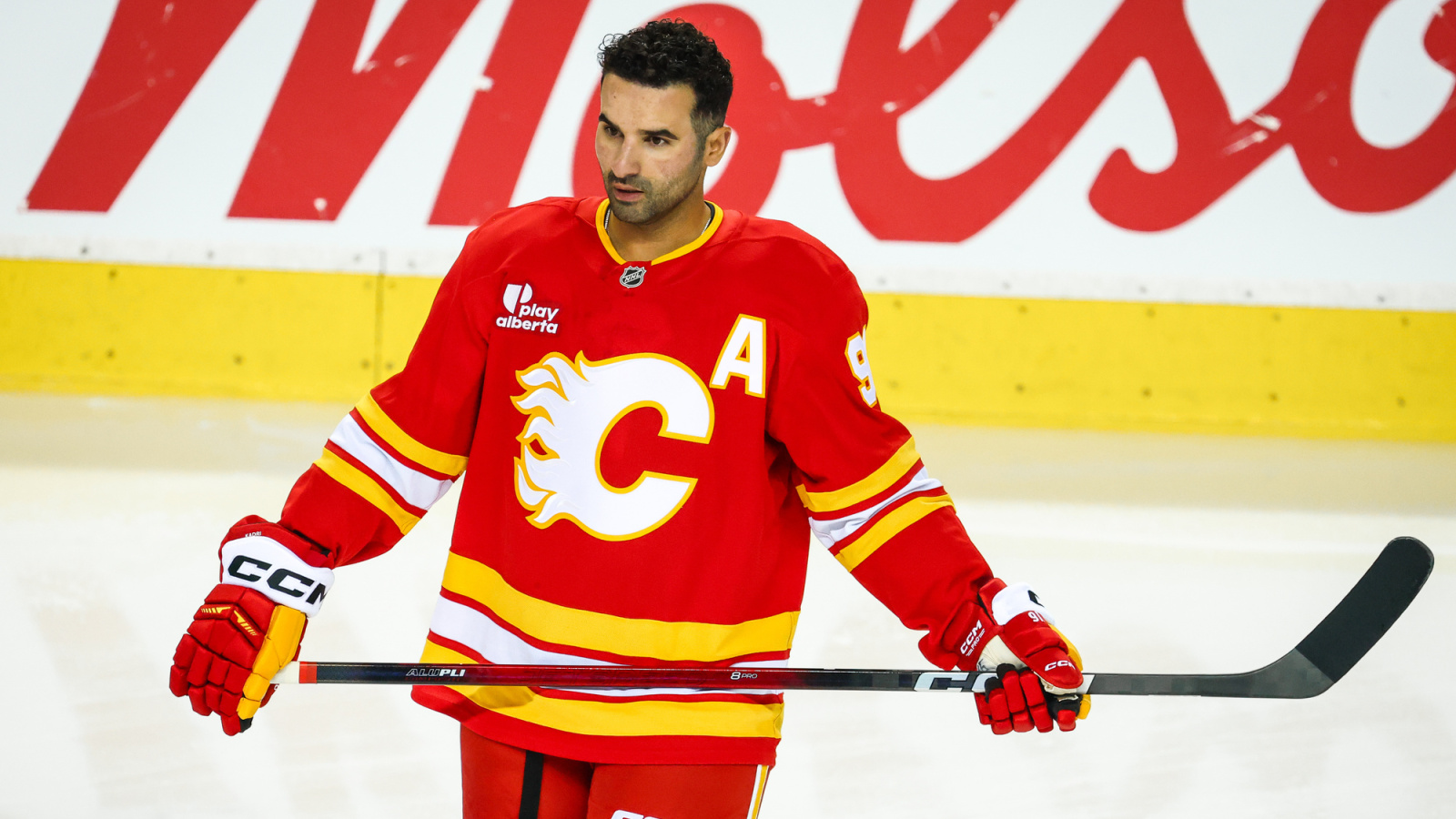 An updated look at the Flames’ depth chart at centre Yardbarker
