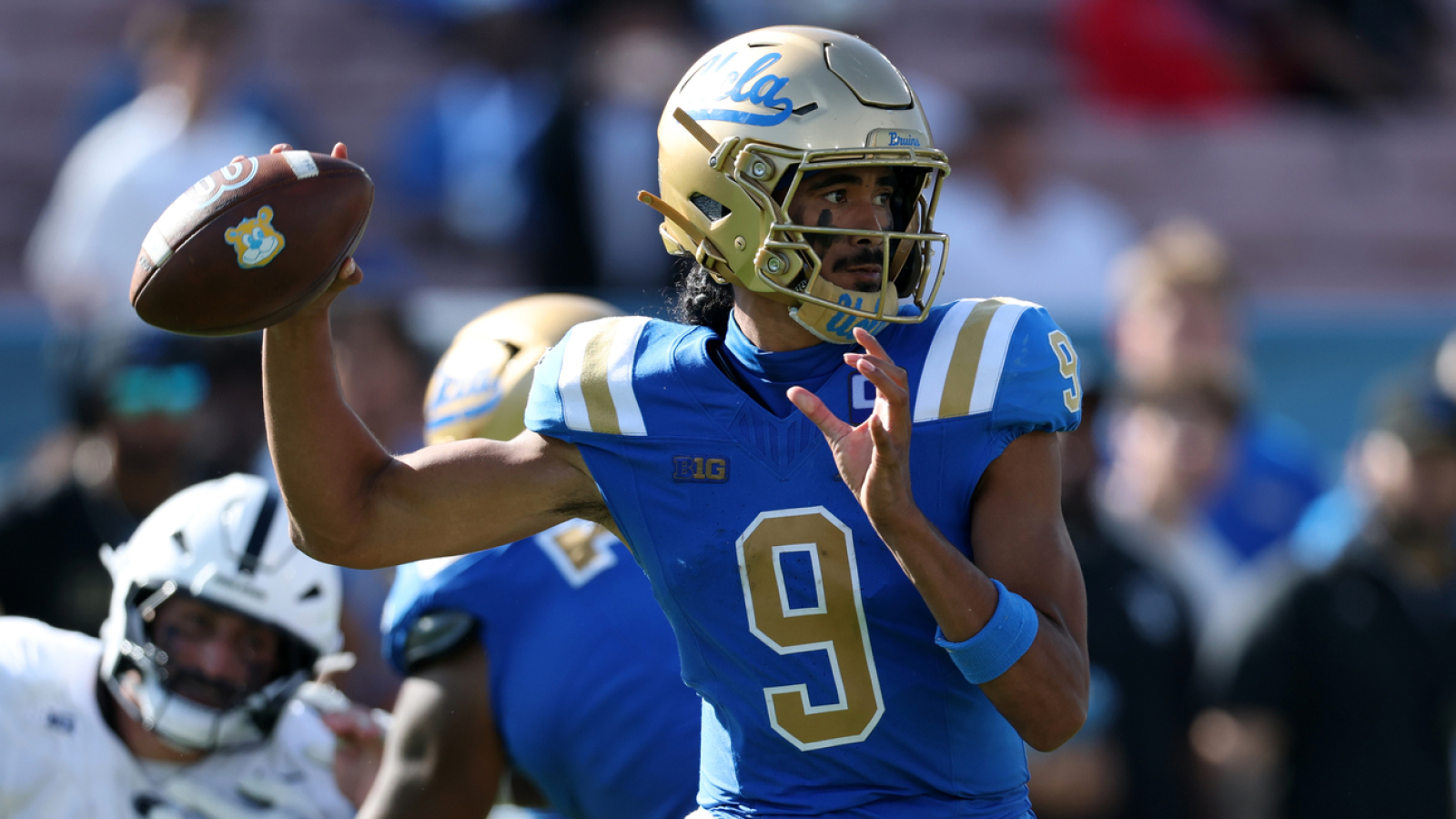 https://www.yardbarker.com/media/7/7/7755bd6f1f2d60c74aad4398908b27b82c48ba1f/thumb_16x9/five-takeaways-cfb-week-6-college-football.jpg?v=2