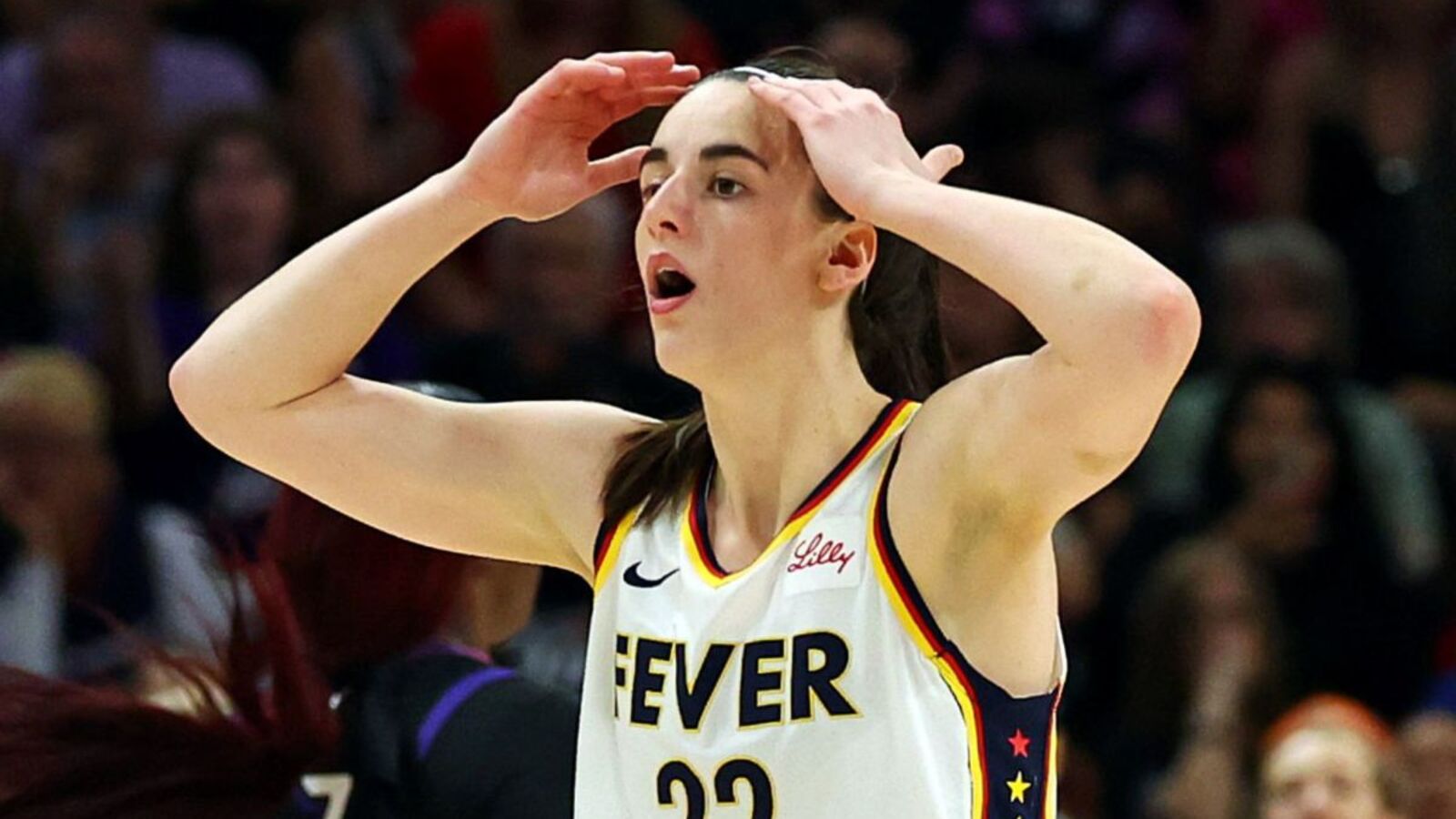 https://www.yardbarker.com/media/7/7/778bd6696f9003524260dd984bf2c0fb45c5117f/thumb_16x9/nba-team-facing-backlash-for-caitlin-clark-mistake.jpg