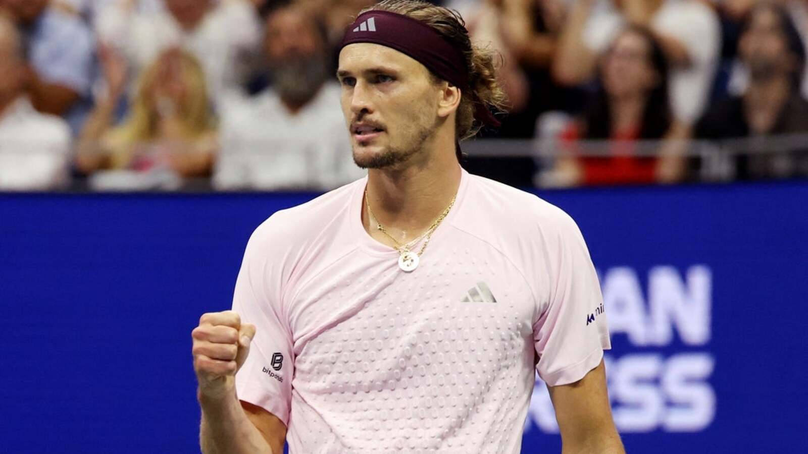 Top seed Alexander Zverev rolls into Shanghai semifinals