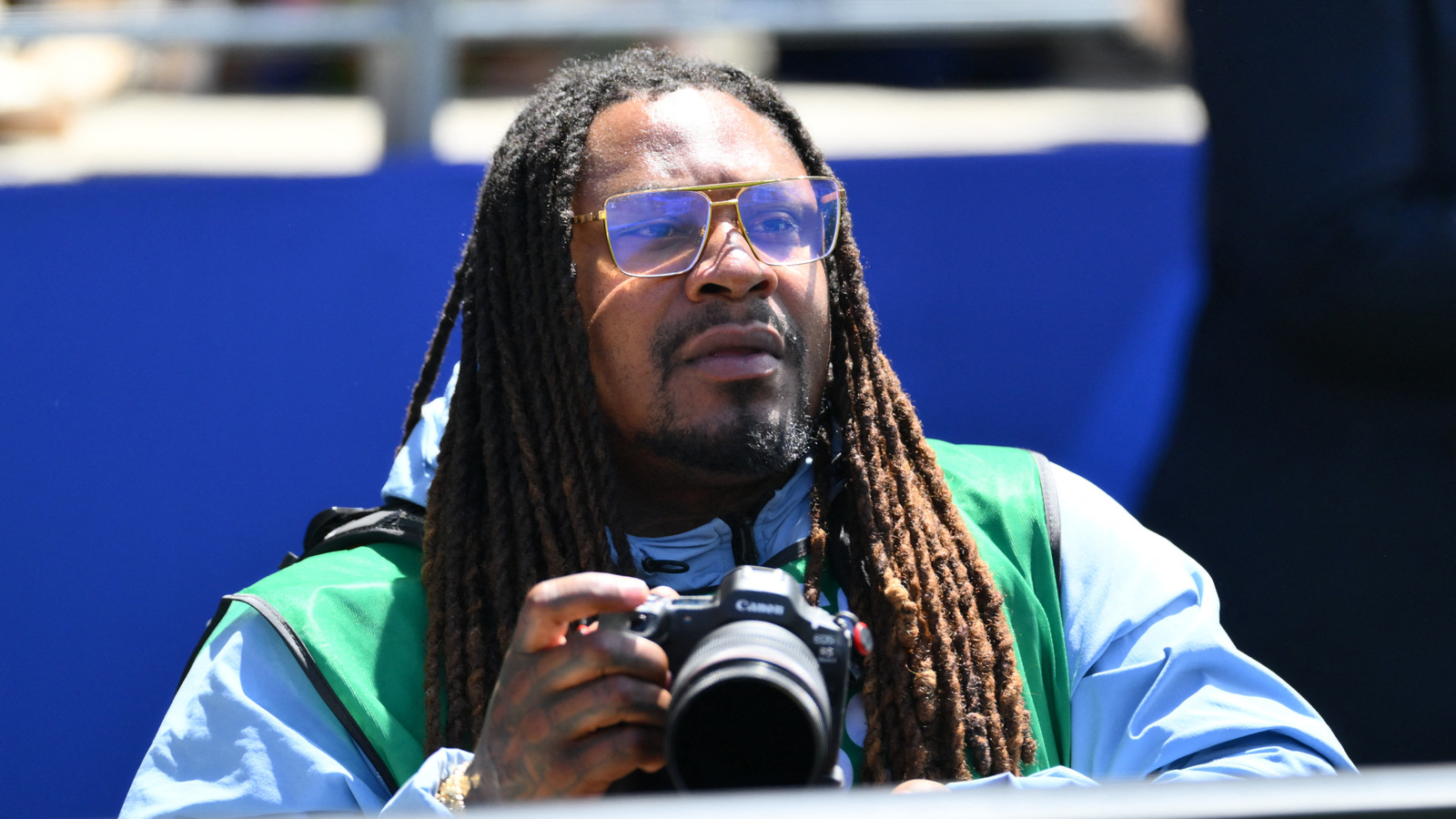 https://www.yardbarker.com/media/7/8/7816fe71b1b2c42a615bd123a60fe5267dcdecf3/thumb_16x9/june-19-2026-seattle-washington-former-nfl-player.jpg