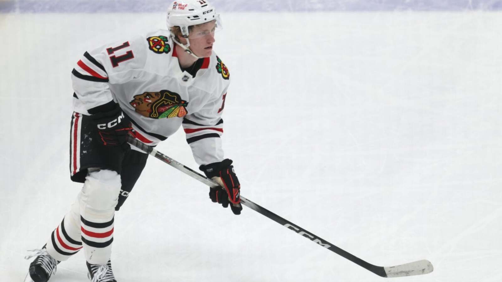 Blackhawks Week Ahead: Schedule & Storylines – Roster Decisions, Moore’s Development & More