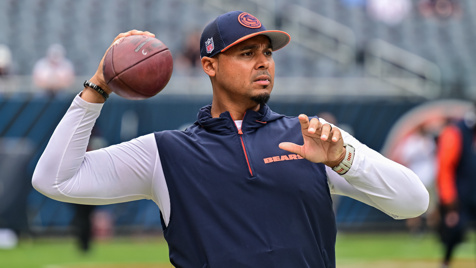 https://www.yardbarker.com/media/7/8/786ff581e77404f5594788c0f7bf329ba0ca2906/thumb_16x9/ryan-poles-chicago-bears-agree-on-contract.jpg?v=2