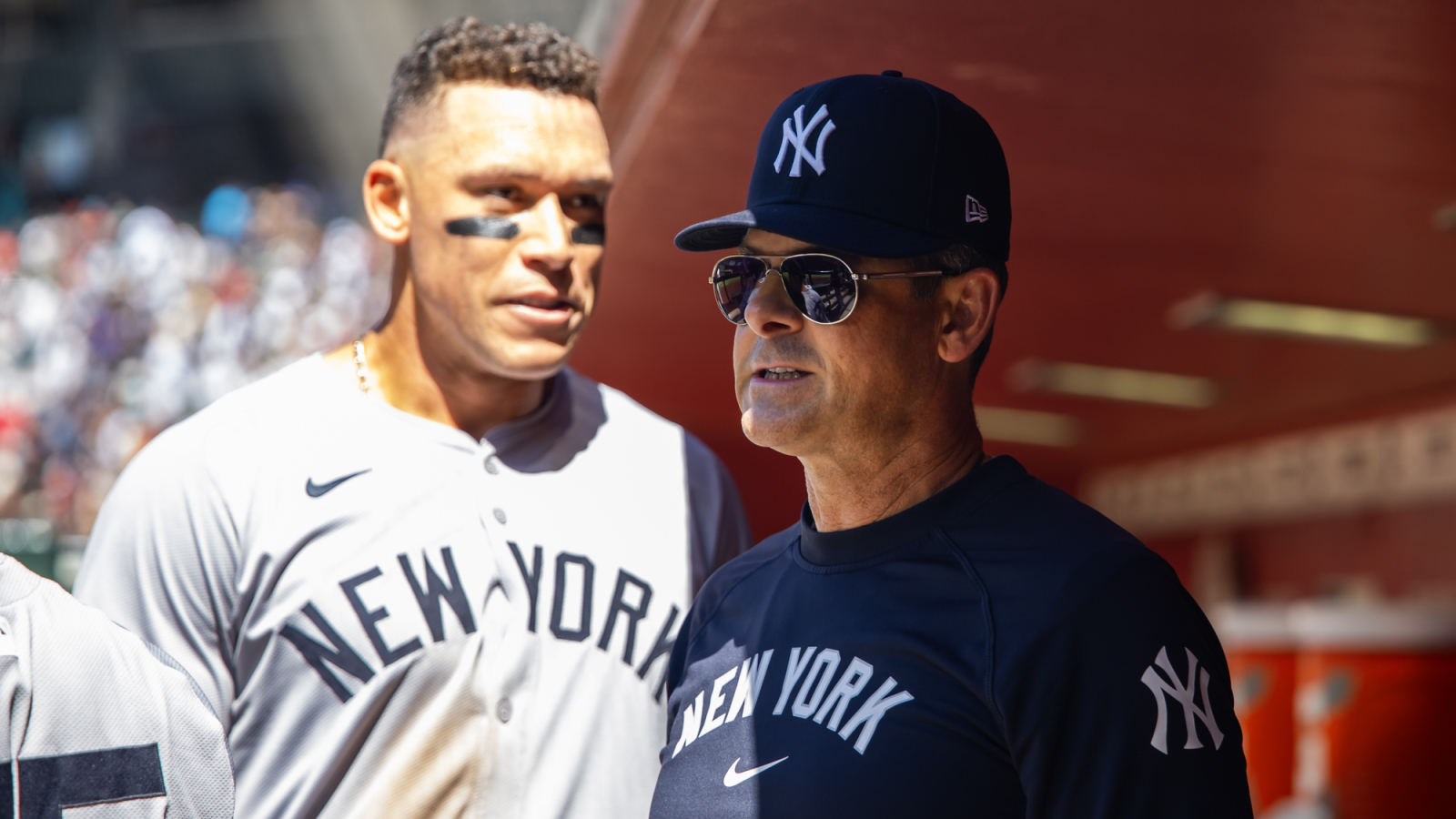 https://www.yardbarker.com/media/7/8/7870821b9d23e811dcc33fd2b1bdf17e98b8ed0e/thumb_16x9/yankees-al-east-supremacy-threatened.jpg?v=1