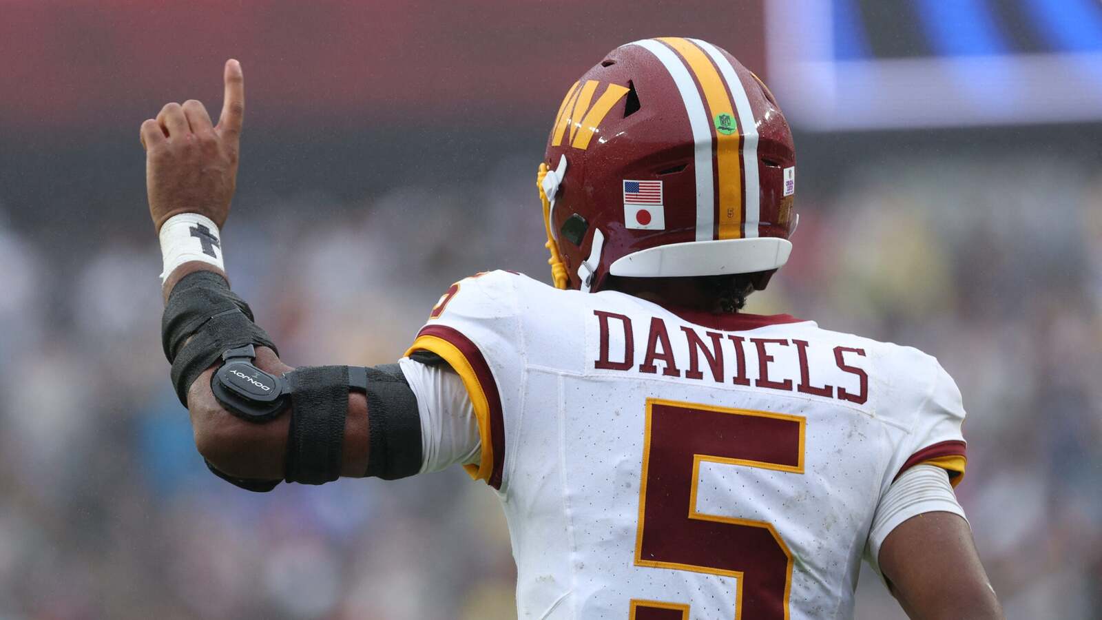 Commanders have one major advantage over the undefeated 49ers, and it starts with Jayden Daniels vs. Brock Purdy