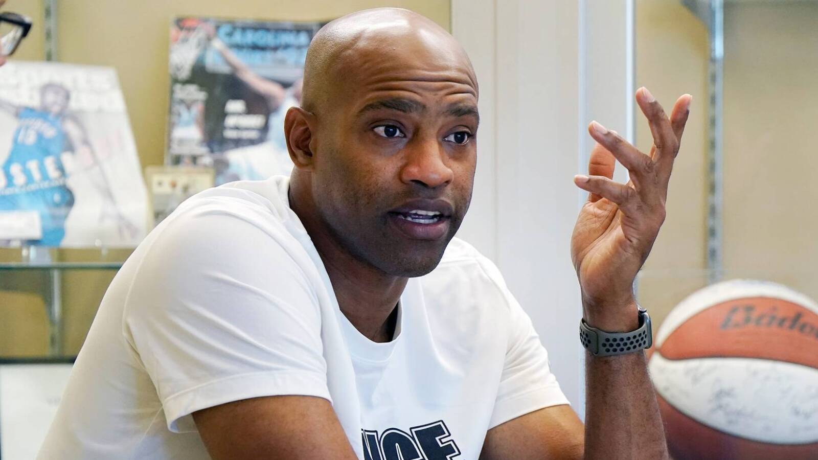 Vince Carter Reveals NBA Tried To Elevate Dunk Contest With Kobe Bryant