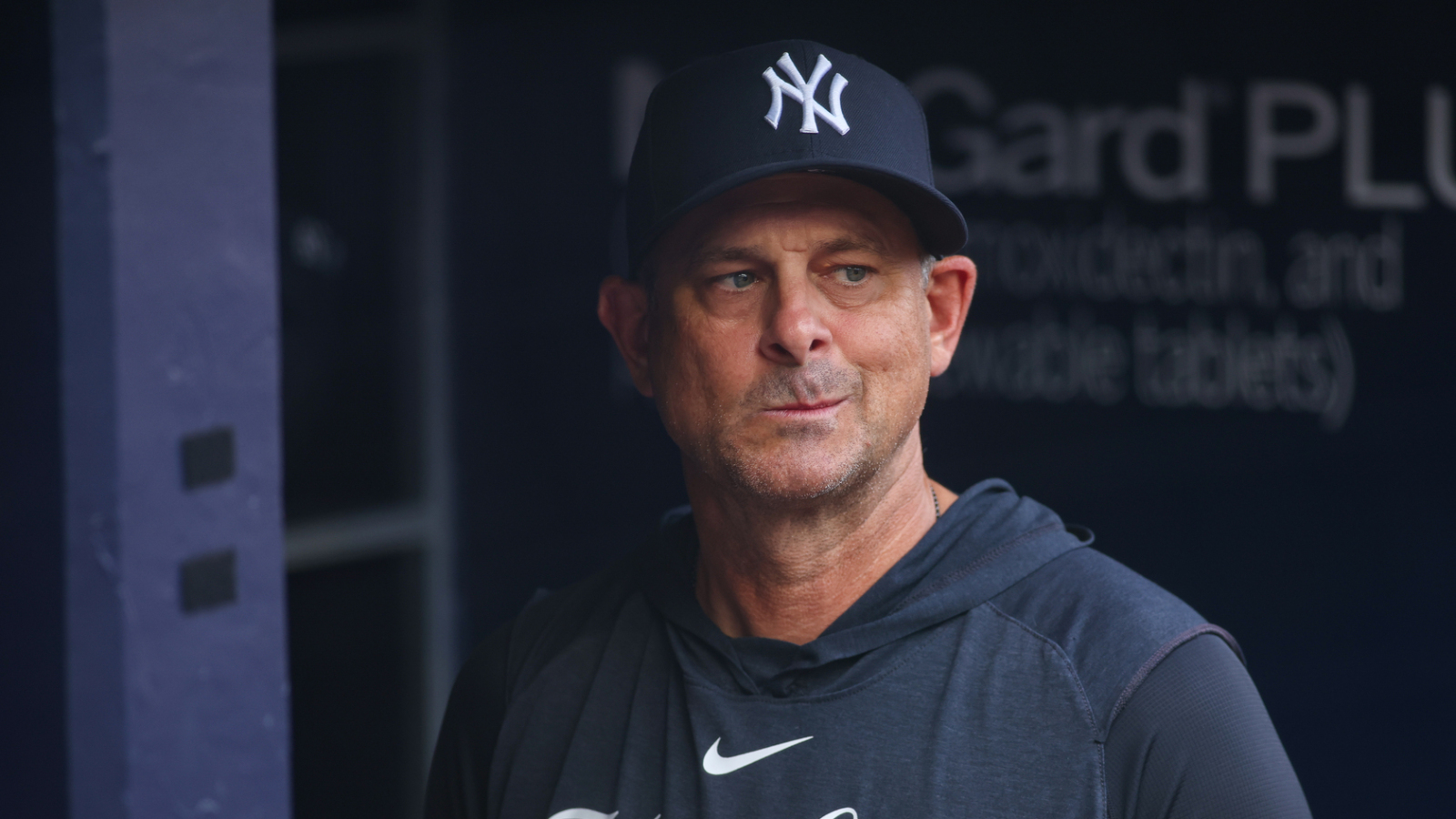 https://www.yardbarker.com/media/7/8/78b2dd562ec6ee399fd8134db2817cd9e342ed47/thumb_16x9/yankees-manager-boone-loses-his-cool-during.jpg?v=1