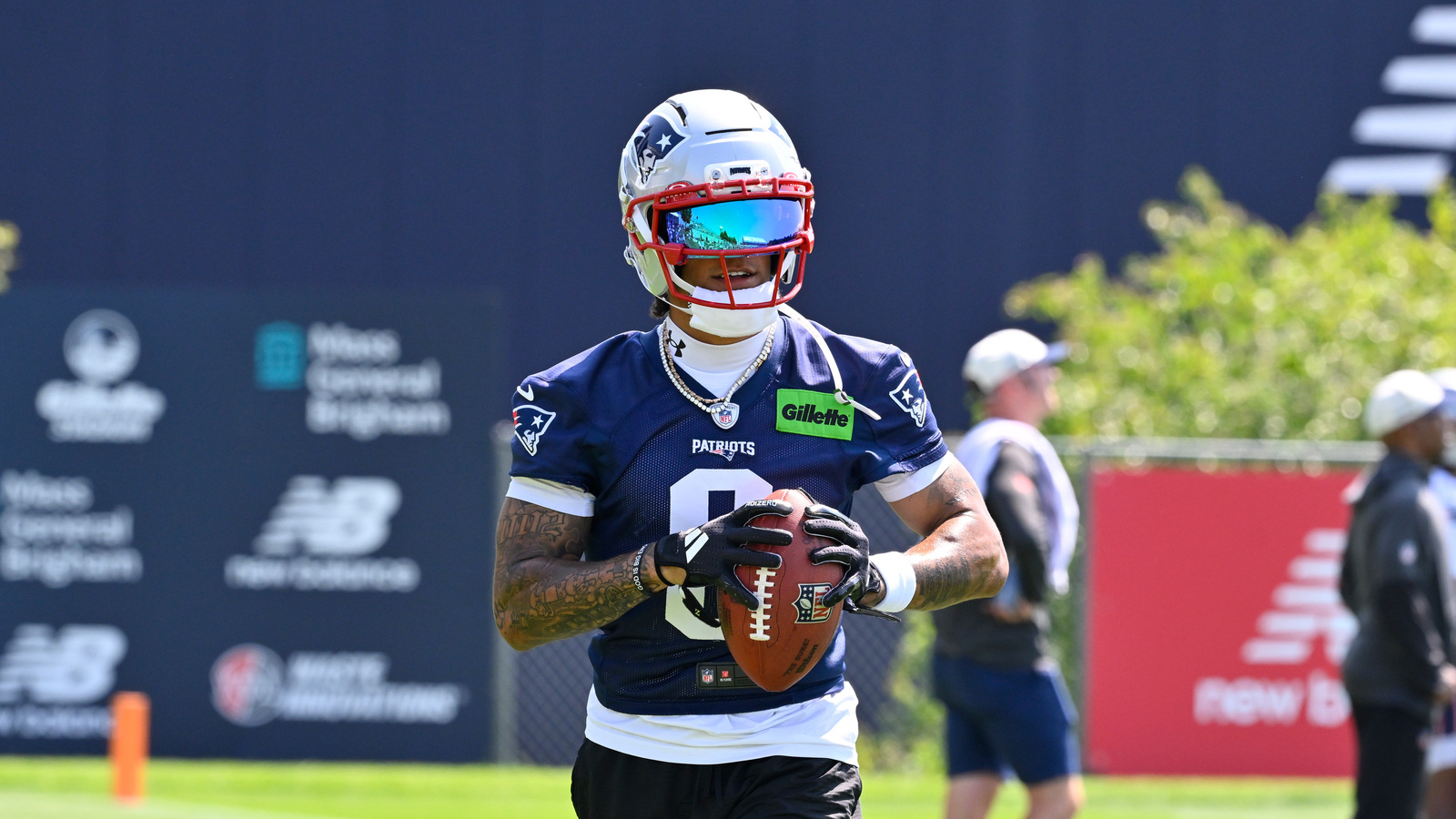AFC Notes: Christian Gonzalez, Drake Maye, Patriots, Dolphins