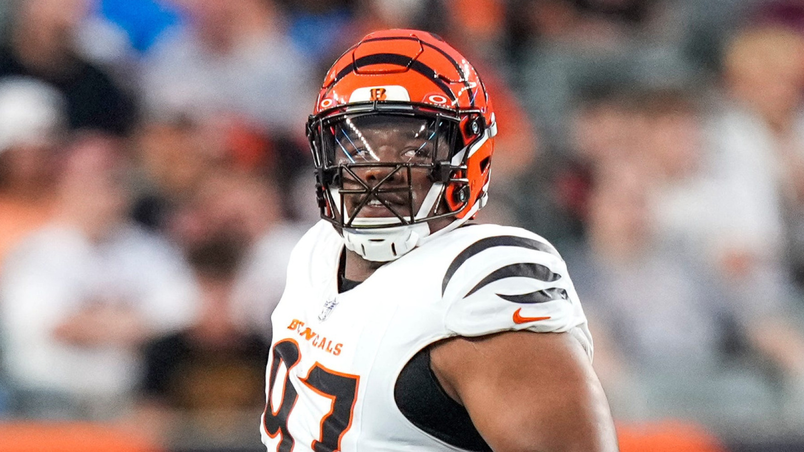 https://www.yardbarker.com/media/7/9/798dd10d2b7266cc672f6280bc9693f1c7340eb2/thumb_16x9/dexter-lawrence-ii-bengals-best-player-summer.jpg?v=1