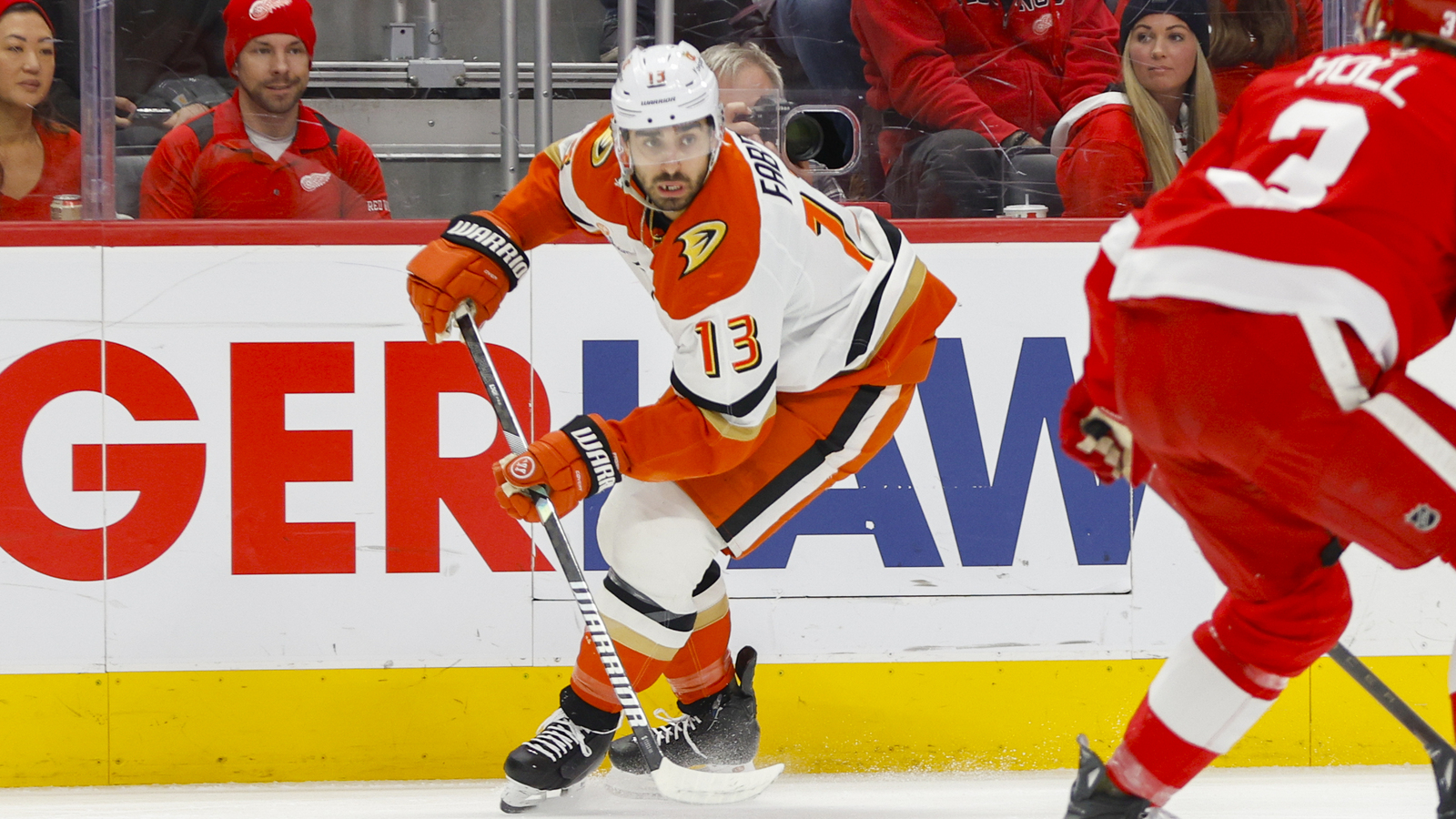 https://www.yardbarker.com/media/7/9/79ad18a78abf09675ce315a5e8dfa7f3388d4457/thumb_16x9/maple-leafs-links-former-duck-makes-perfect-sense.jpg