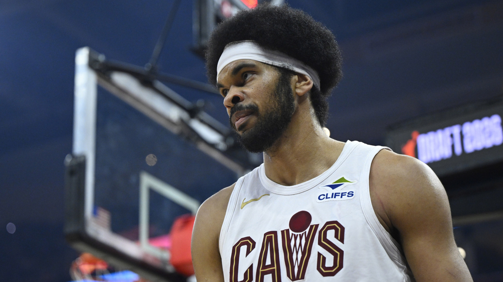 Cleveland Cavaliers: Players to Consider Trading Before Jarrett Allen