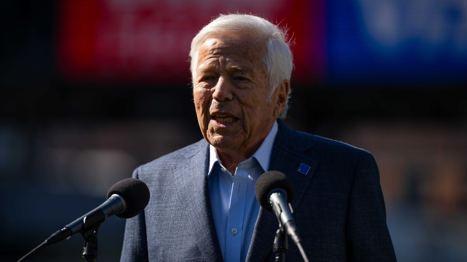 Patriots owner Robert Kraft breaks silence on Mike Vrabel, Dianna Russini controversy